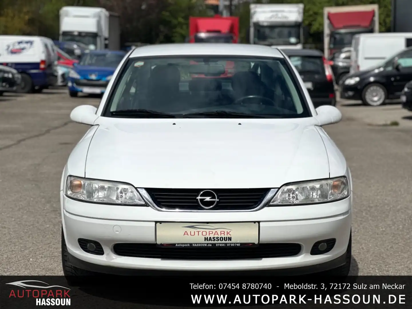 Opel Vectra B Edition 100 TÜV 04/27 Multi Automatik 1.Hand Weiß - 2
