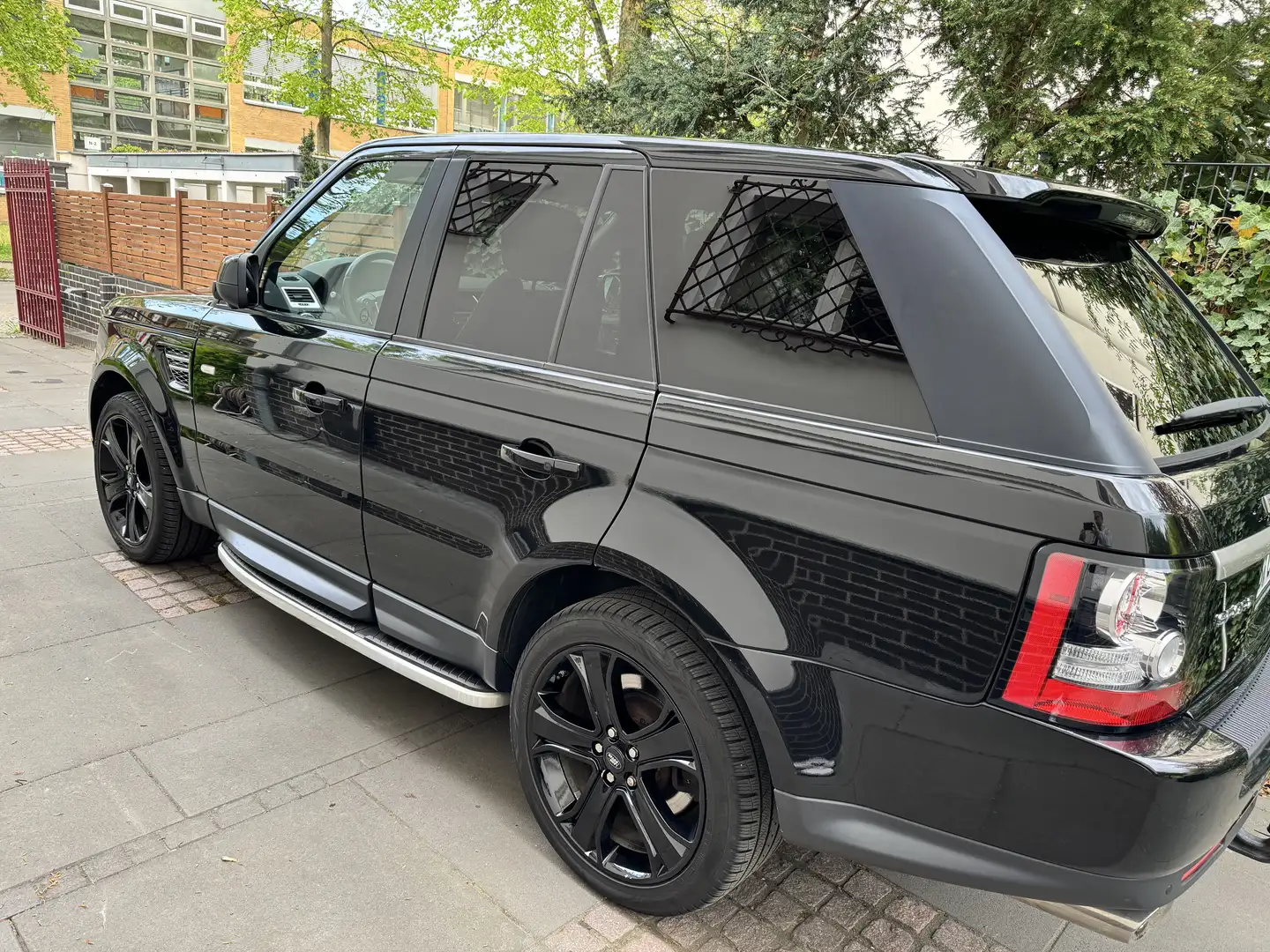 Land Rover Range Rover Sport V8 385 PS Schwarz - 2