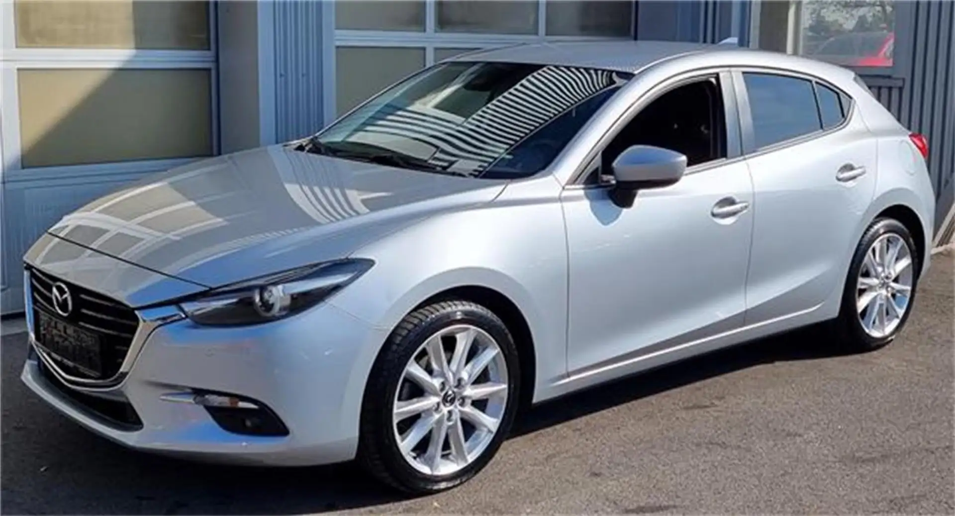 Mazda 3 Sport CD150 Revolution Aut. Automatik mit Naviga Silber - 1