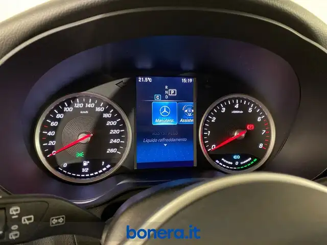 Mercedes-Benz GLC view 14