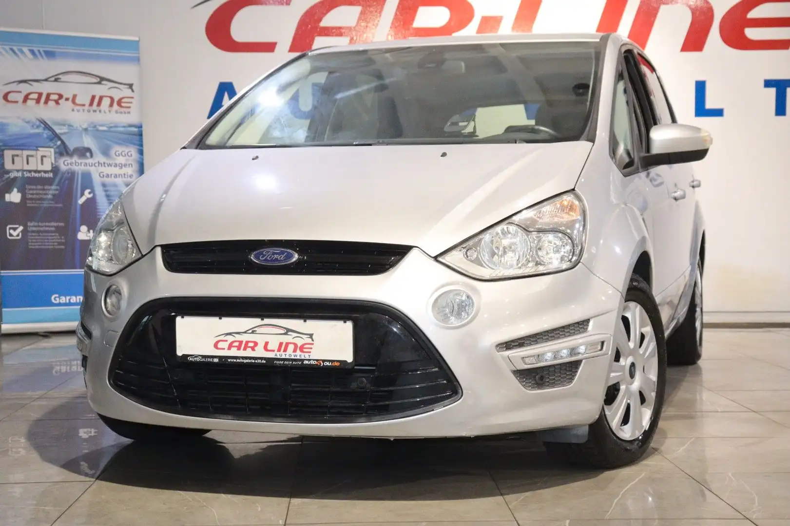 Ford S-Max S-MAX Champions Edition *7-Sitzer*Automatik*Navi Srebrny - 1