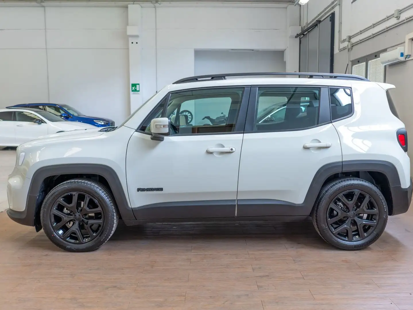 Jeep Renegade 1.0 t3 120cv Night Eagle 2wd 30000KM BELLISSIMA Wit - 2