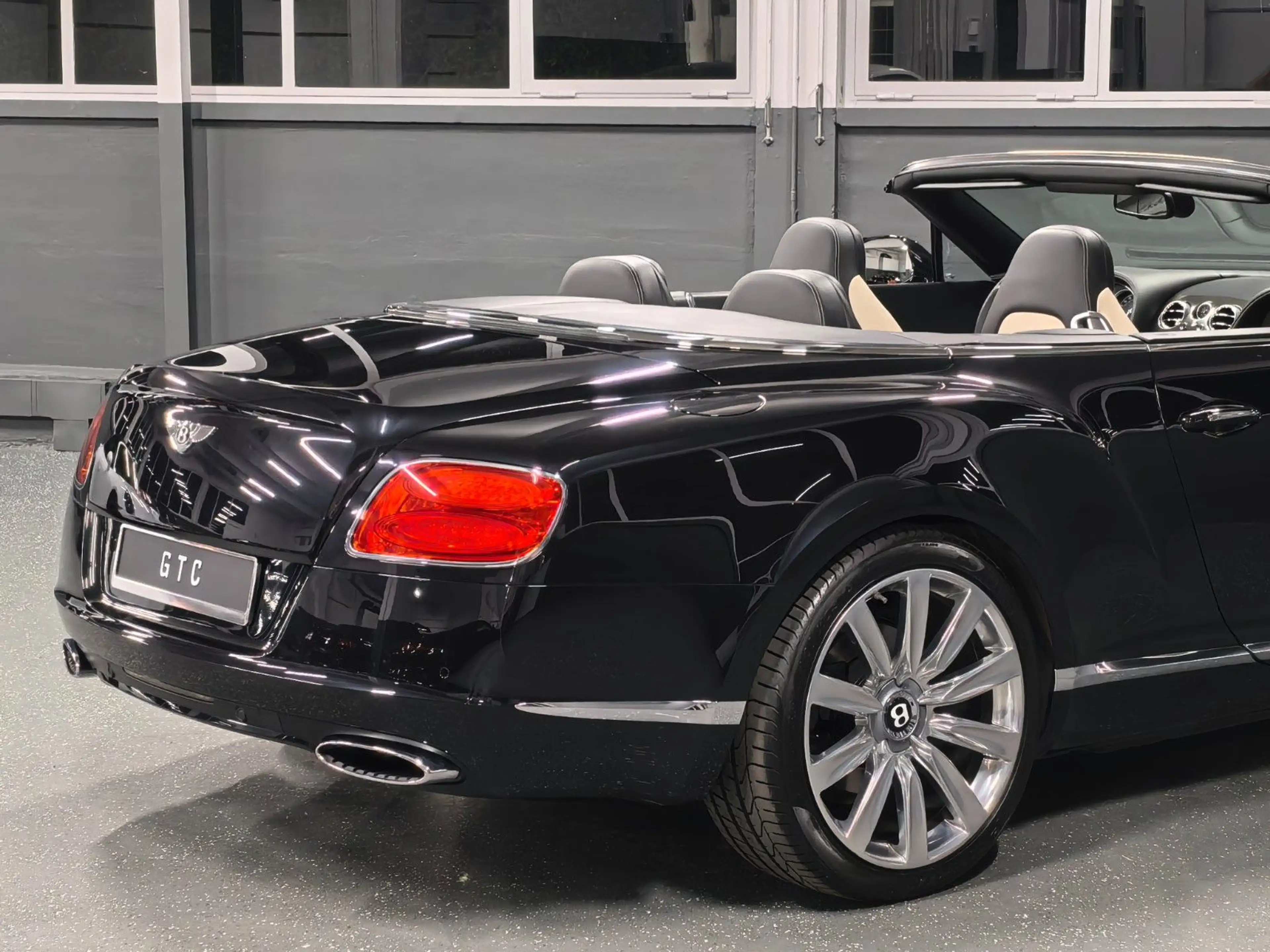 Bentley Continental GTC 6.0 W12 MULLINER | TRAUMWAGEN — photo 15