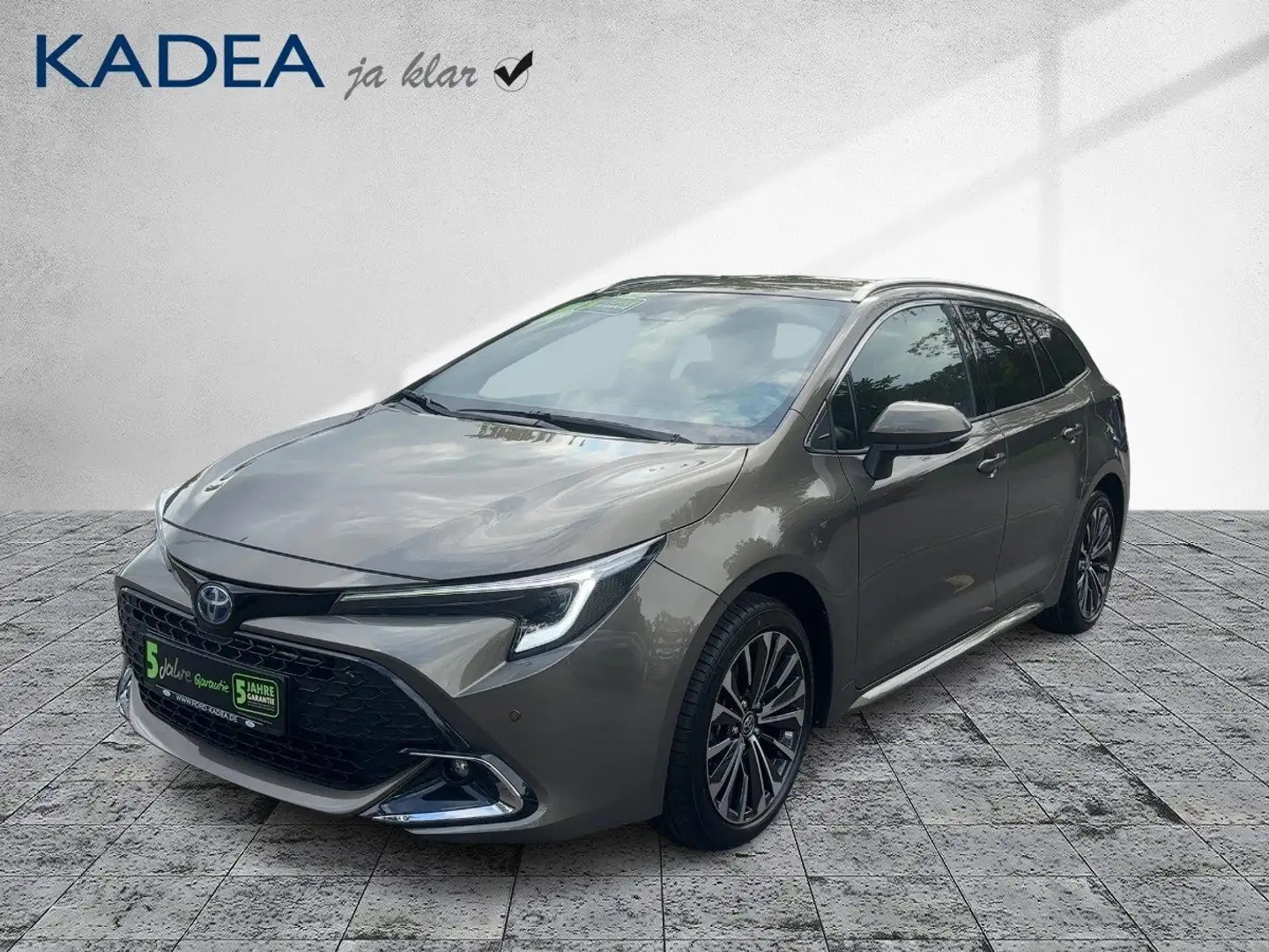 Toyota Corolla Touring Sports 2.0 Team D ACC+LED+Navi Bronze - 2