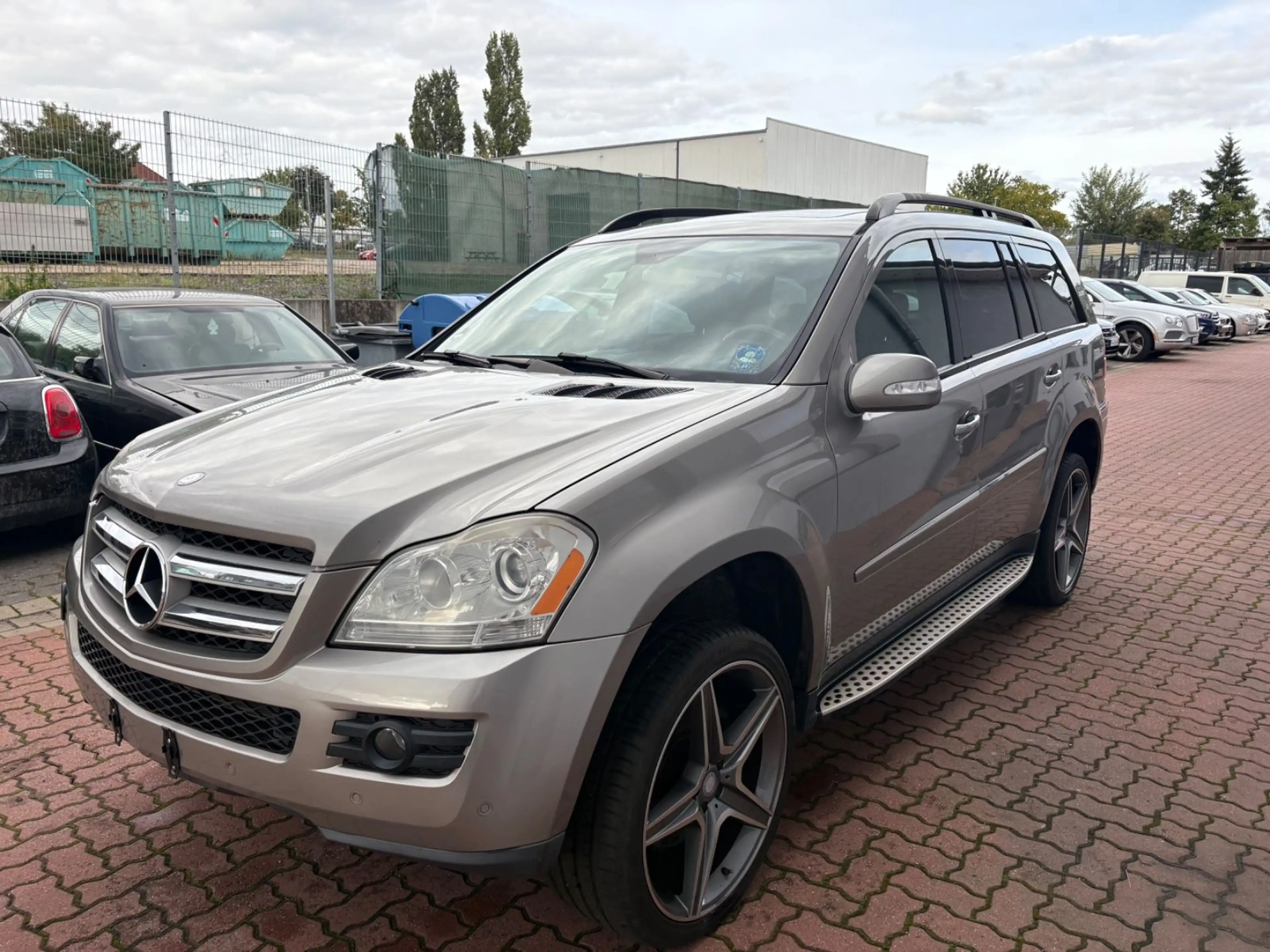 Mercedes-Benz GL 450 4Matic/22" AMG/Luft/7-Sitzer/TV — photo 5