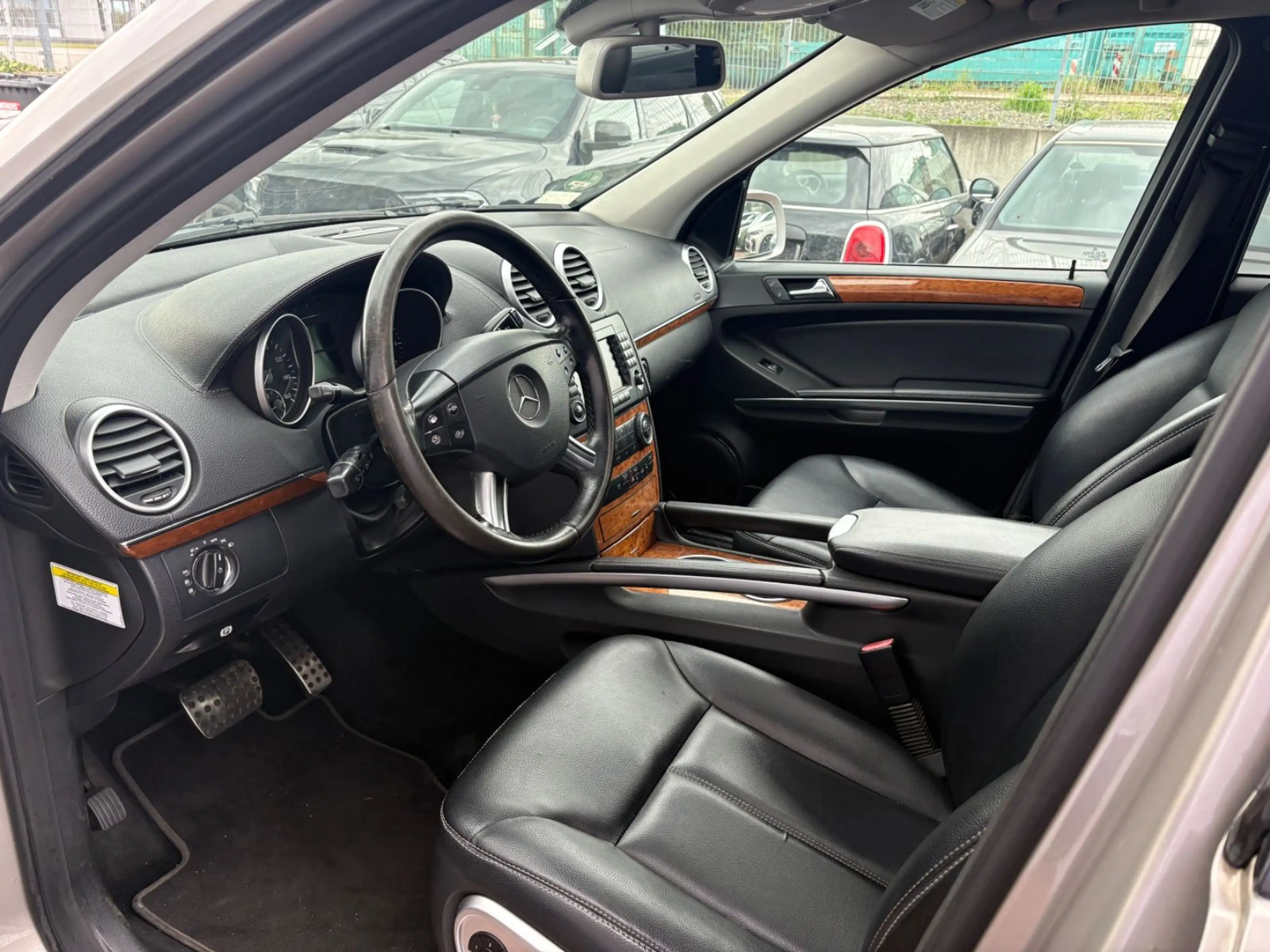 Mercedes-Benz GL 450 4Matic/22" AMG/Luft/7-Sitzer/TV — photo 6