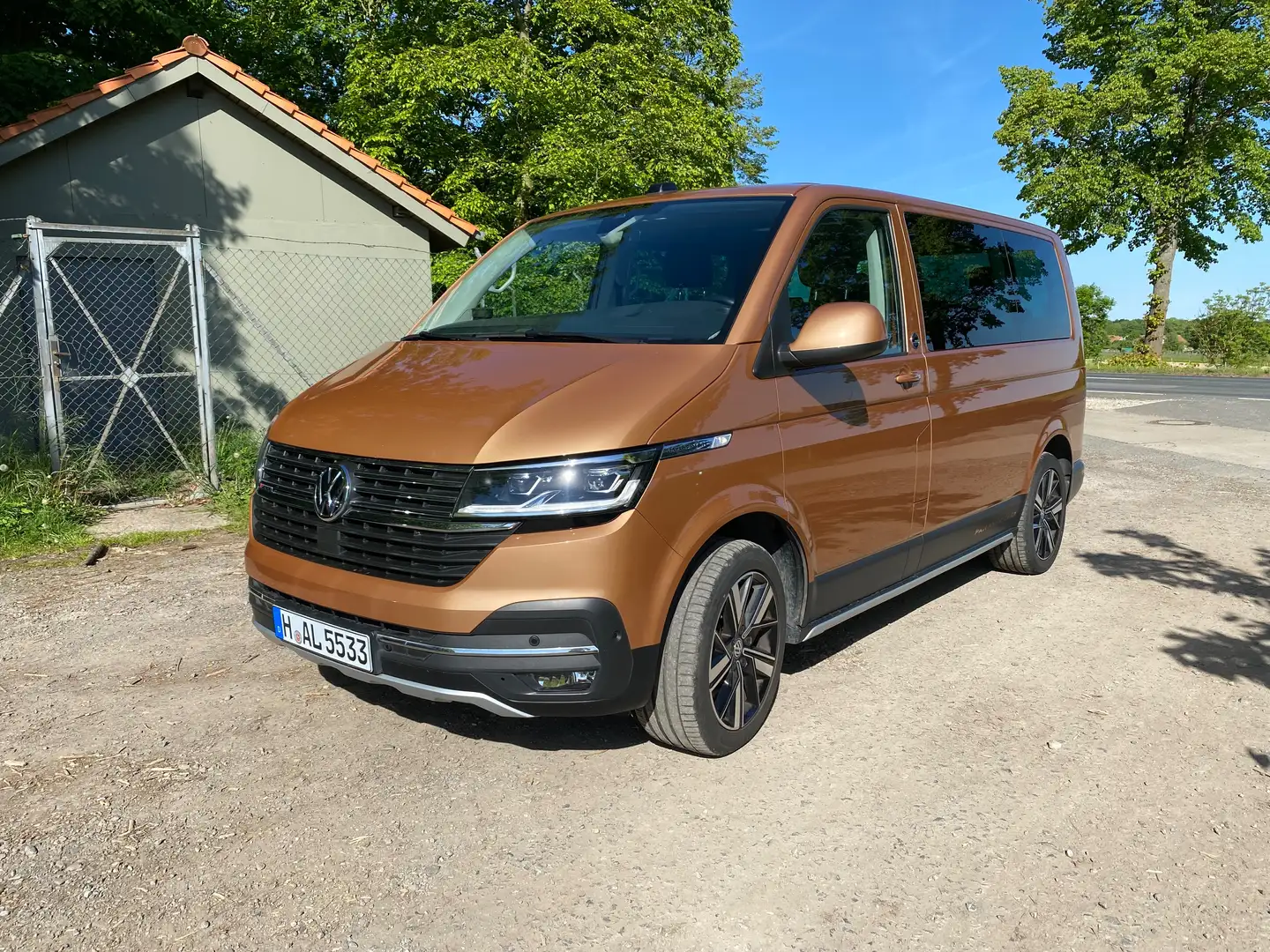 Volkswagen T6.1 Multivan Multivan T6.1 Kurz DSG PanAmericana Bronze - 2