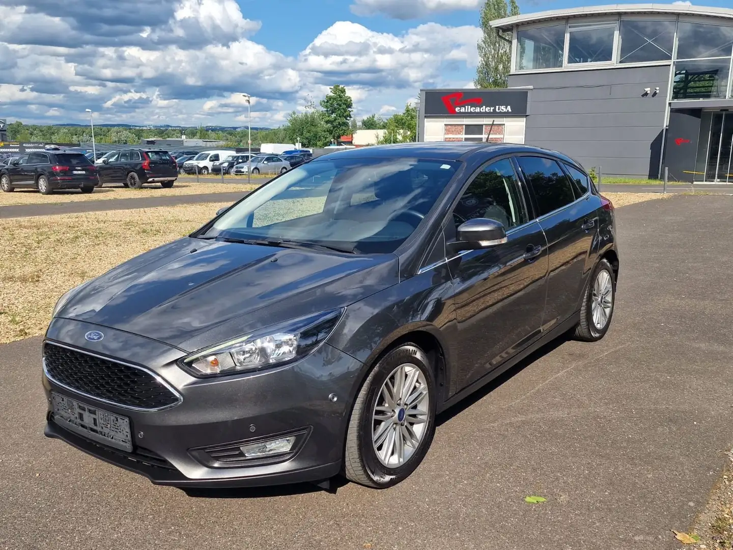 Ford Focus Lim. Cool & Connect 42.000km / Hagel Delle Grau - 1