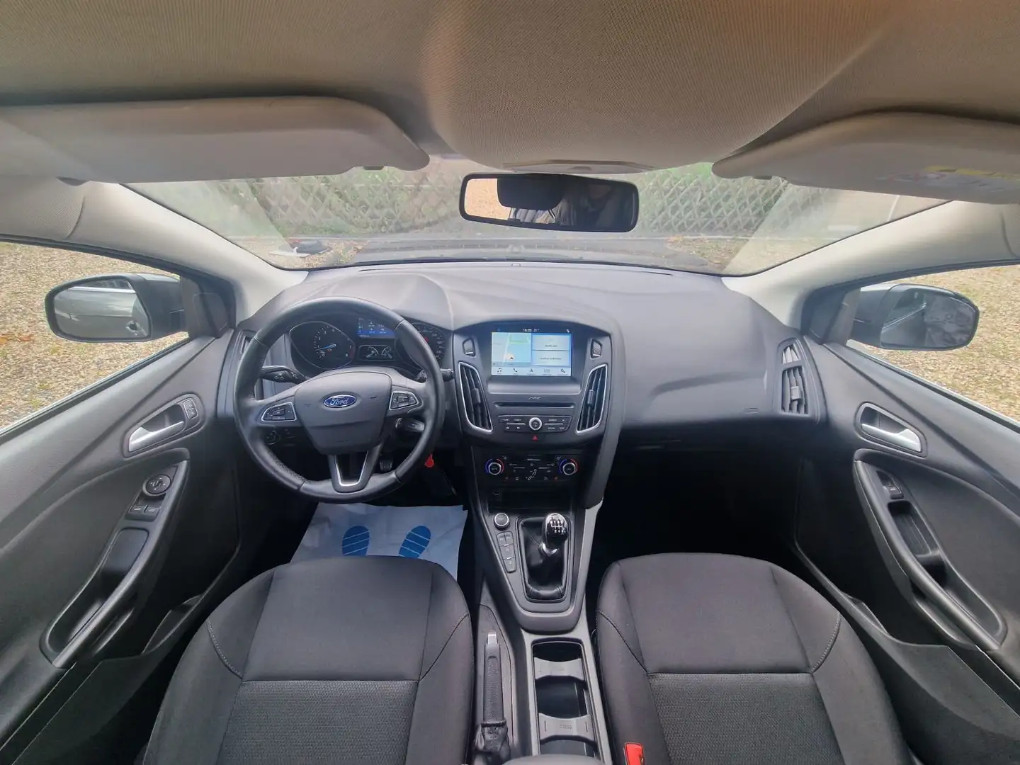 Ford Focus Lim. Cool & Connect 42.000km / Hagel Delle Grau - 2