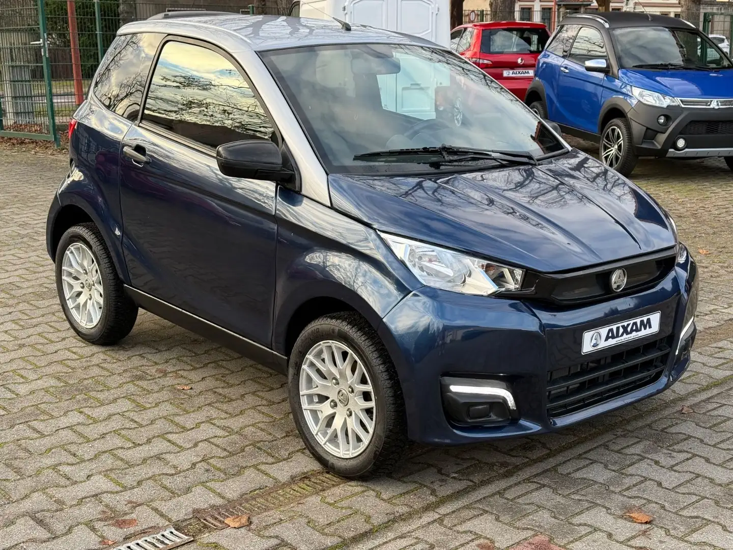 Aixam City Mopedauto L6e Automatik Blauw - 1