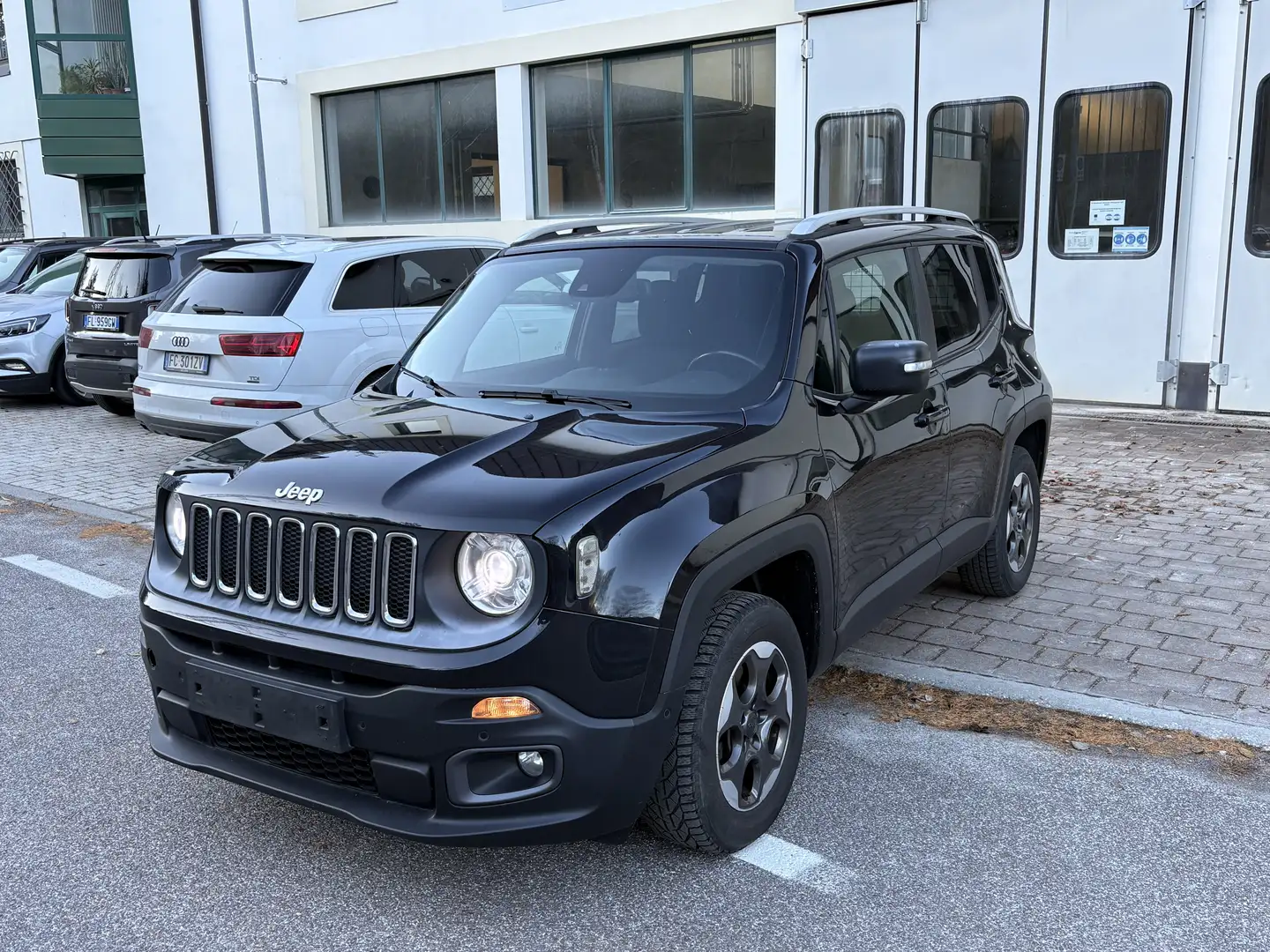 Jeep Renegade 1.4 Multi Air 4WD Automatik Limited Xenon Navi AHK Nero - 1