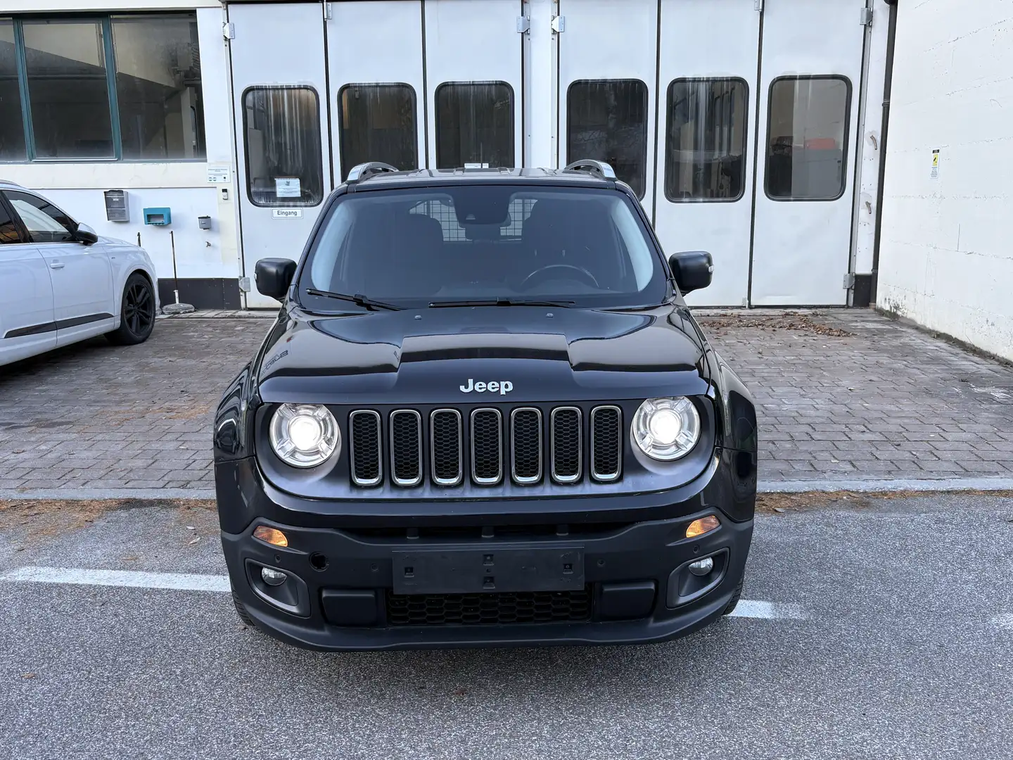 Jeep Renegade 1.4 Multi Air 4WD Automatik Limited Xenon Navi AHK Nero - 2