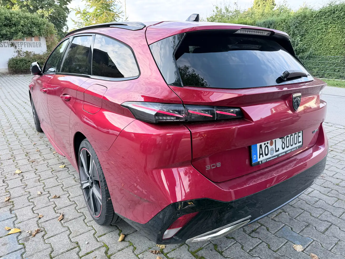Peugeot 308 SW Hybrid 180 GT Rot - 1