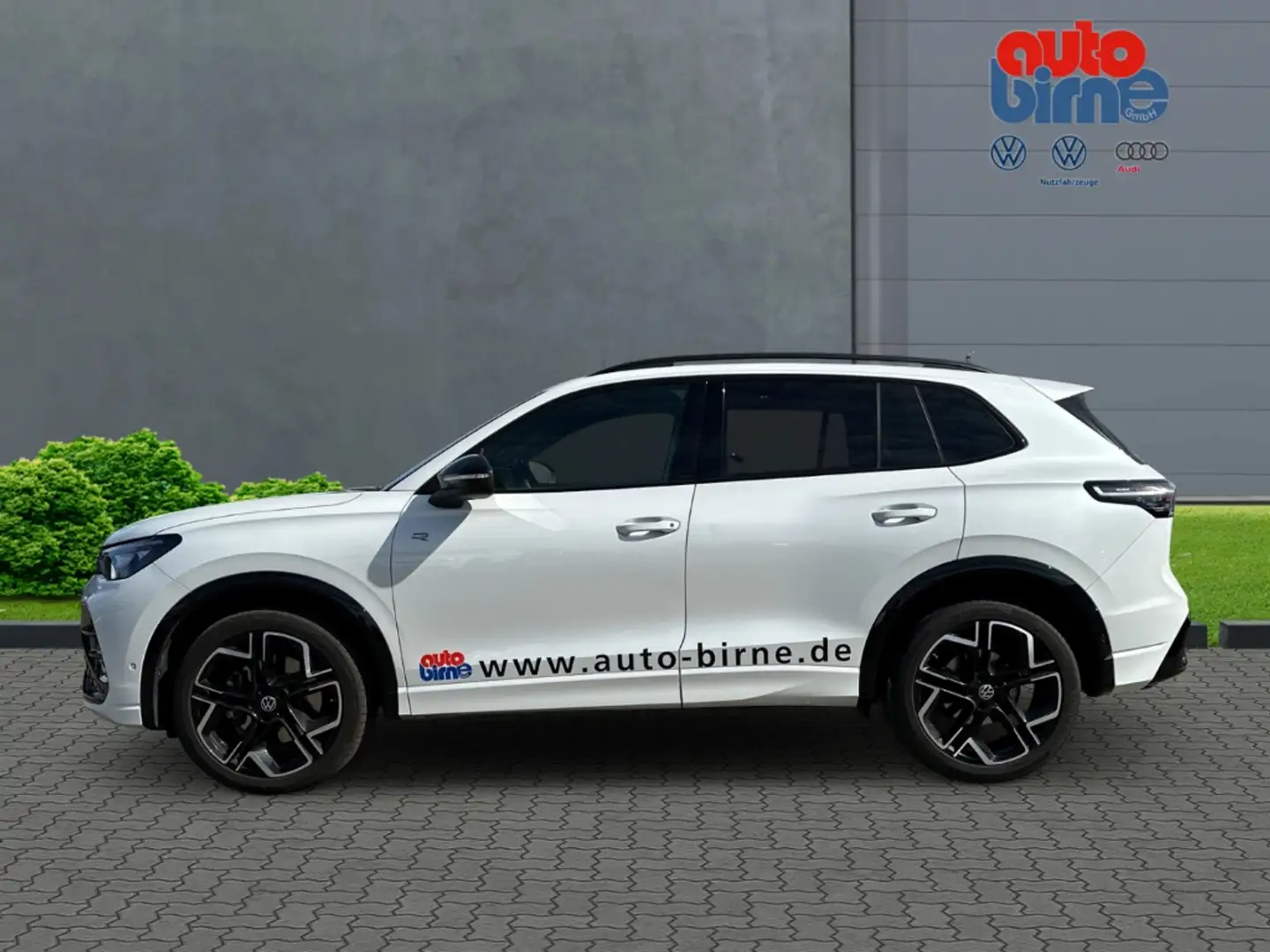 Volkswagen Tiguan 2.0 TDI R-Line 4Motion Allrad HUD AD StandHZG AHK- Weiß - 2