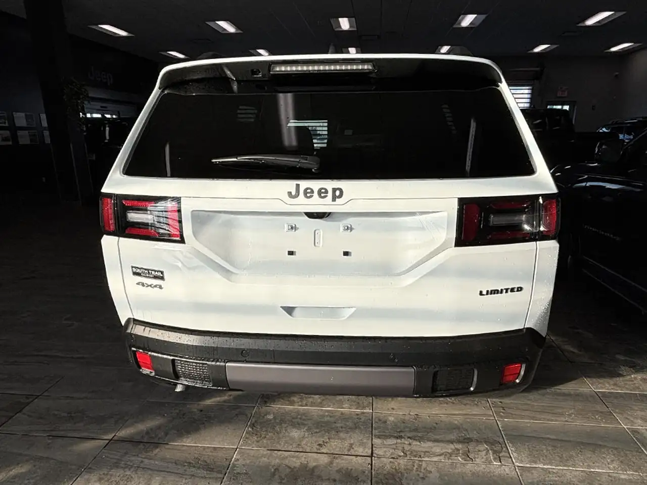 Jeep Cherokee снимка Jeep Cherokee