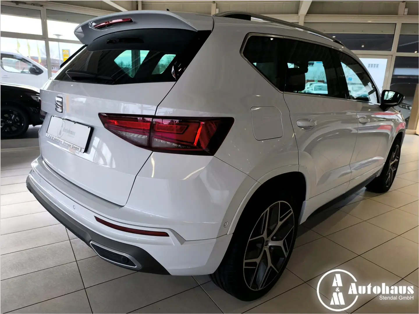 SEAT Ateca 2.0 TDI FR ACC FACEL. STANDHZ LED PANO Weiß - 2