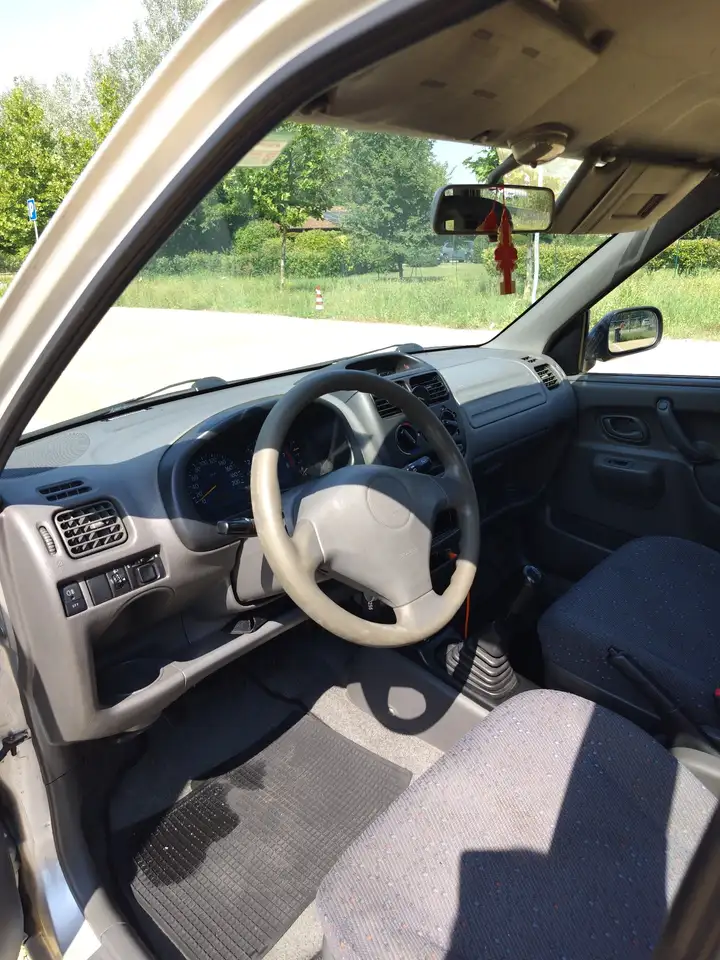 Suzuki Ignis 1.3 16v GL, foto 3