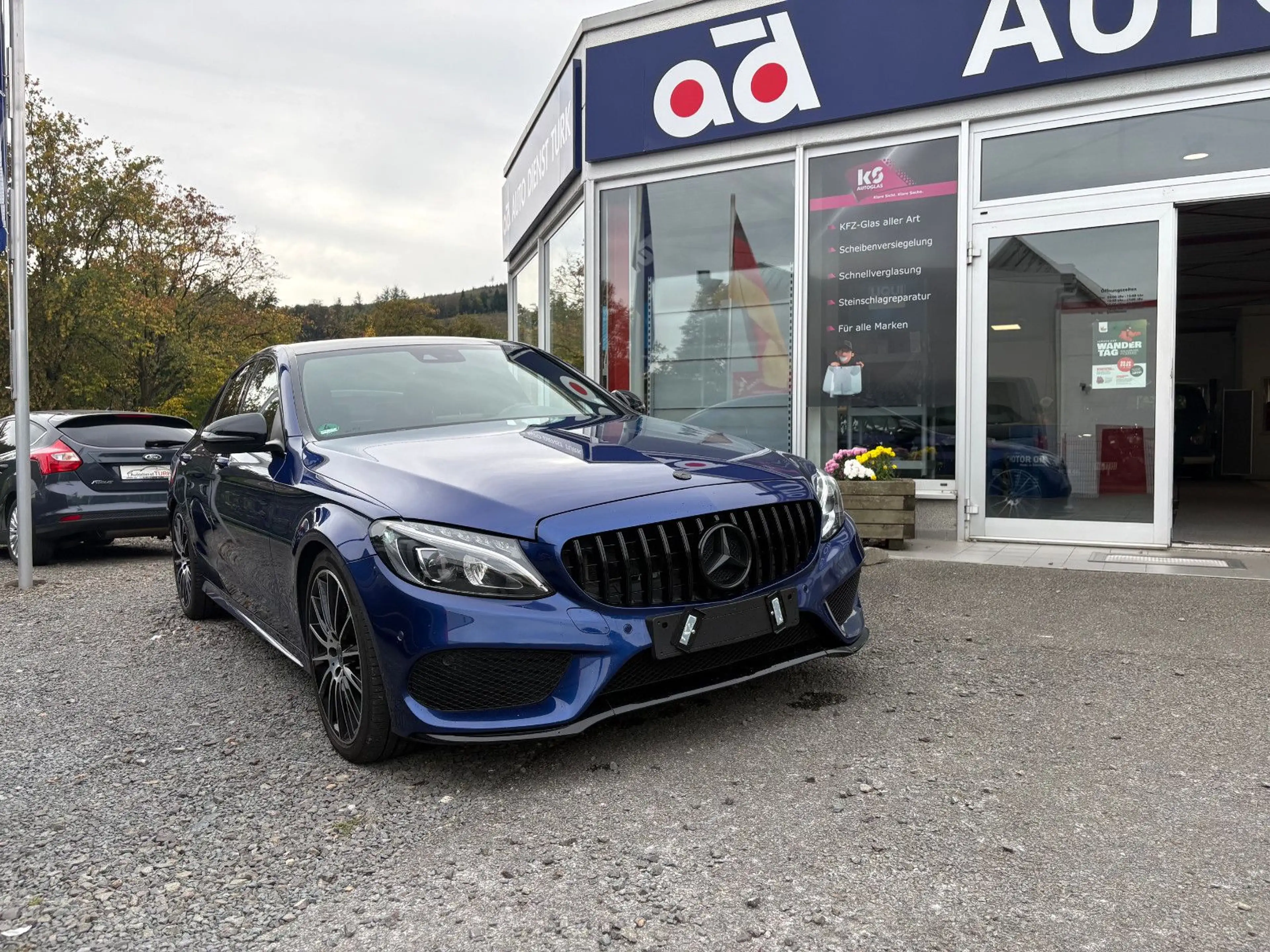Mercedes-Benz C 400 AMG Line  4Matic Edition