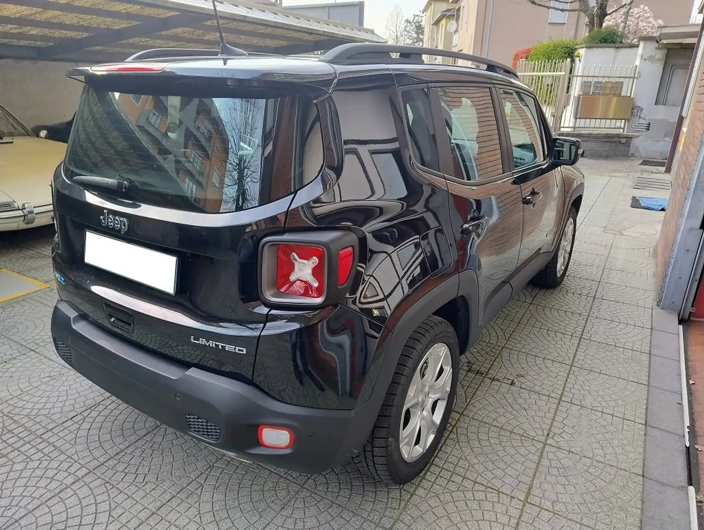 Jeep Renegade Renegade 1.3 t4 IbridaLimited 4xe Automatica Nero - 2