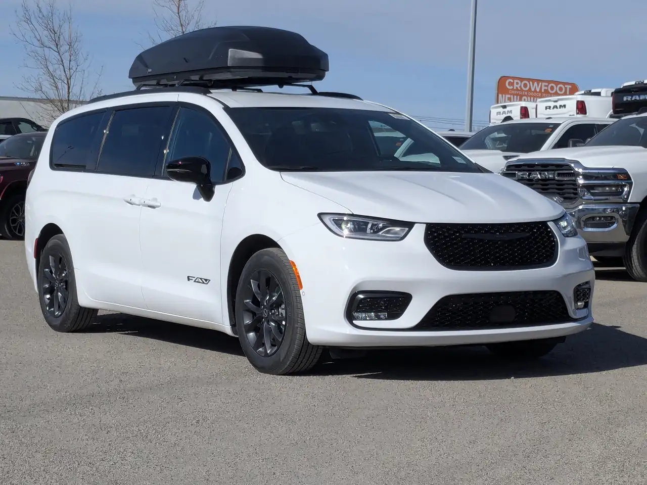 Chrysler Pacifica снимка Chrysler Pacifica