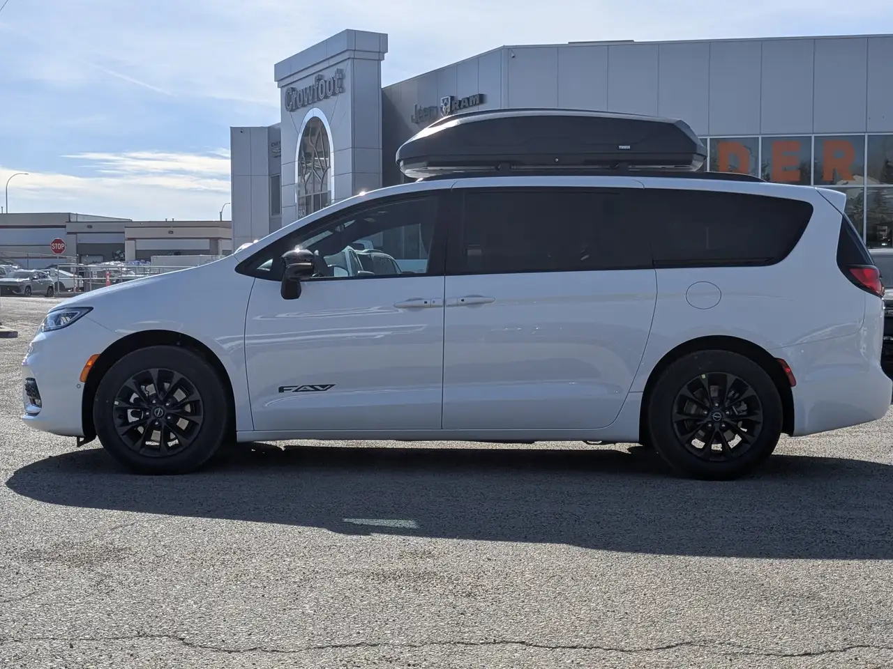 Chrysler Pacifica снимка Chrysler Pacifica