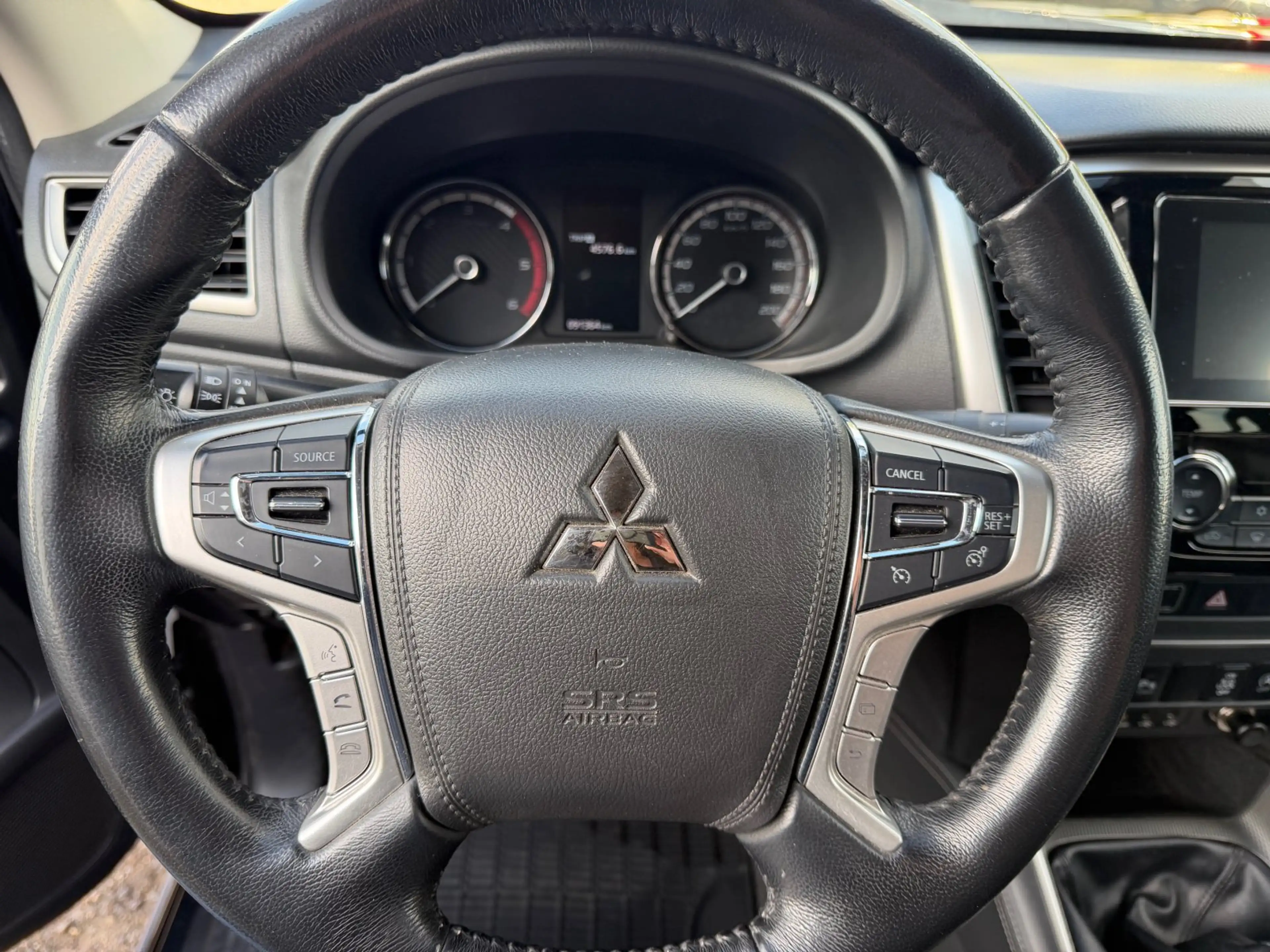 Mitsubishi L200 L 200 4x4 2,2 DI-D   Spirit  Doppelkabine — photo 5
