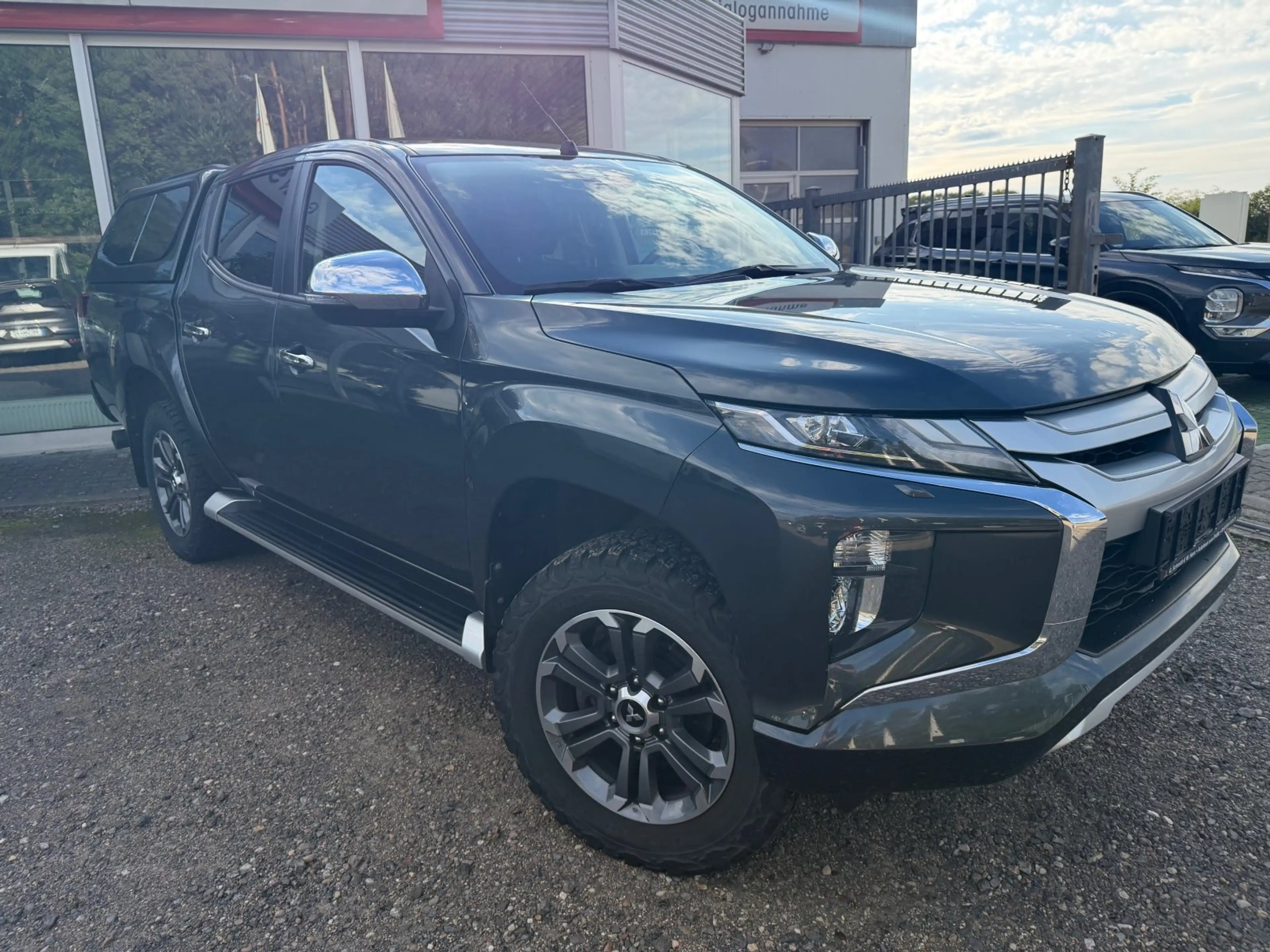 Mitsubishi L200 L 200 4x4 2,2 DI-D   Spirit  Doppelkabine — photo 2