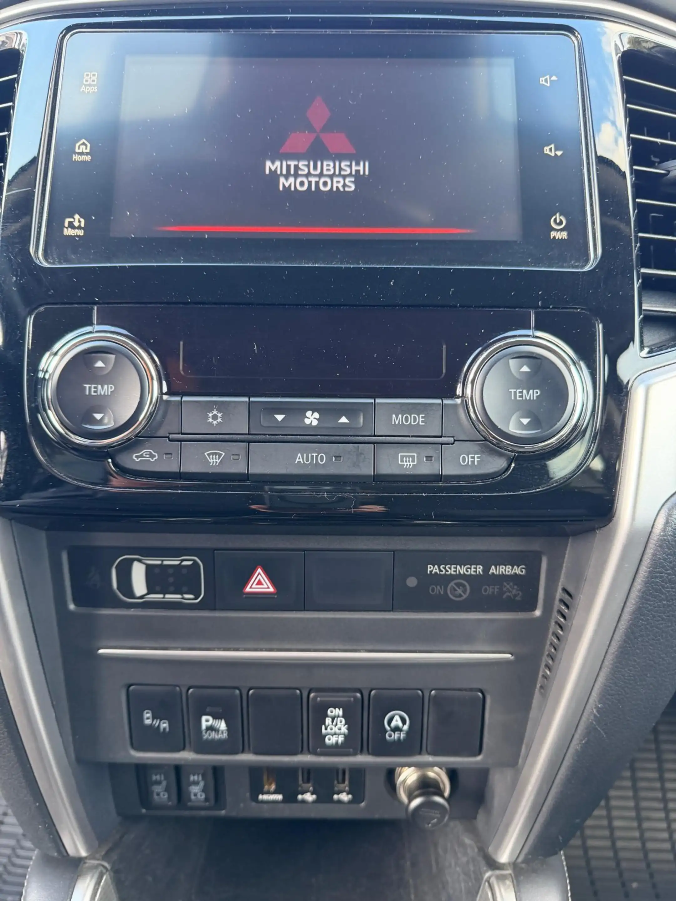 Mitsubishi L200 L 200 4x4 2,2 DI-D   Spirit  Doppelkabine — photo 6