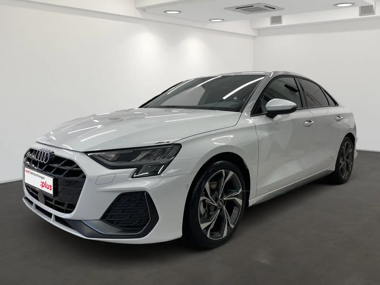 Audi A3 Limousine 35 TFSI S line *AHK*SONOS*LED*KAMERA* Weiß - 2