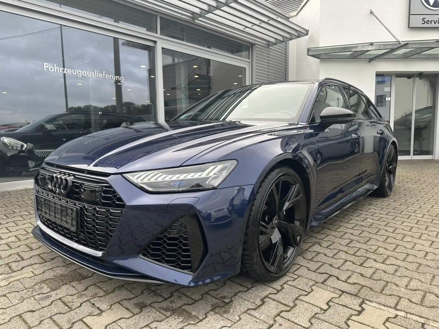 Audi RS6 AVANT 4.0TSI QUATTRO*HEAD-UP*PANO*STANDH.*AHK Bleu - 2