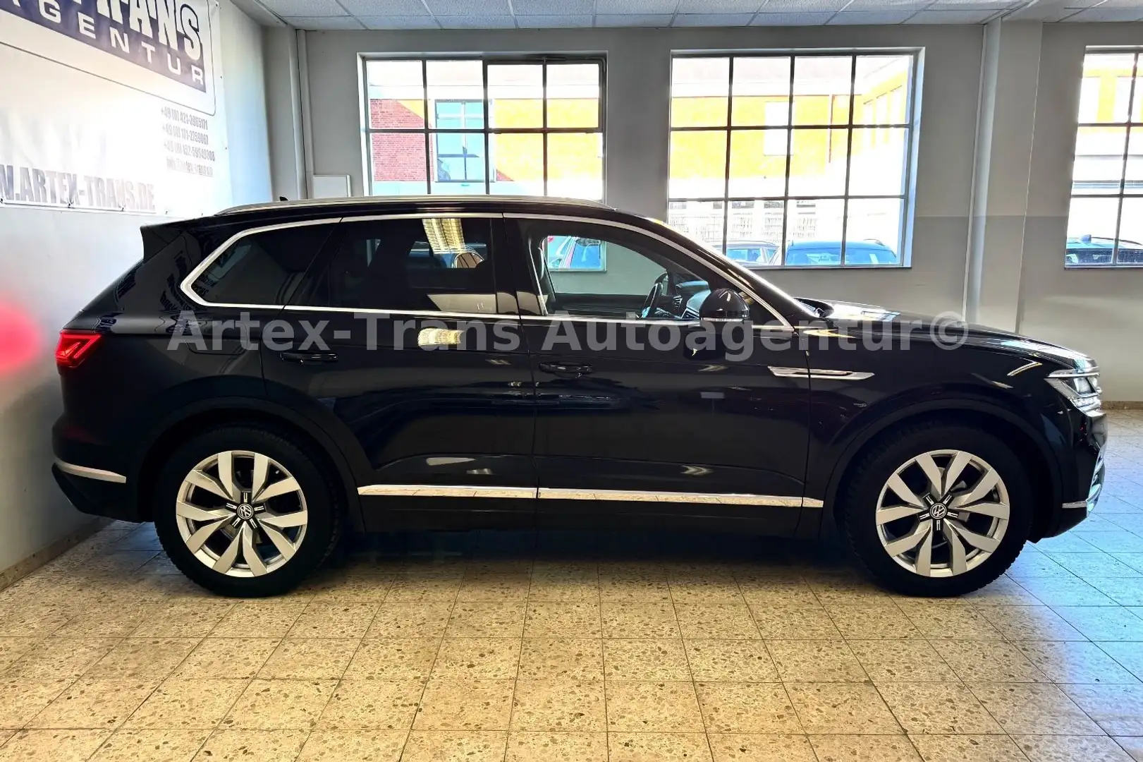 Volkswagen Touareg 3.0 TDI V6 Elegance 4M / VOLLAUSSTATTUNG Noir - 2