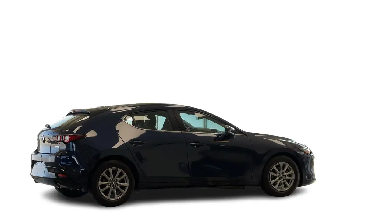 Mazda 3 снимка Mazda 3