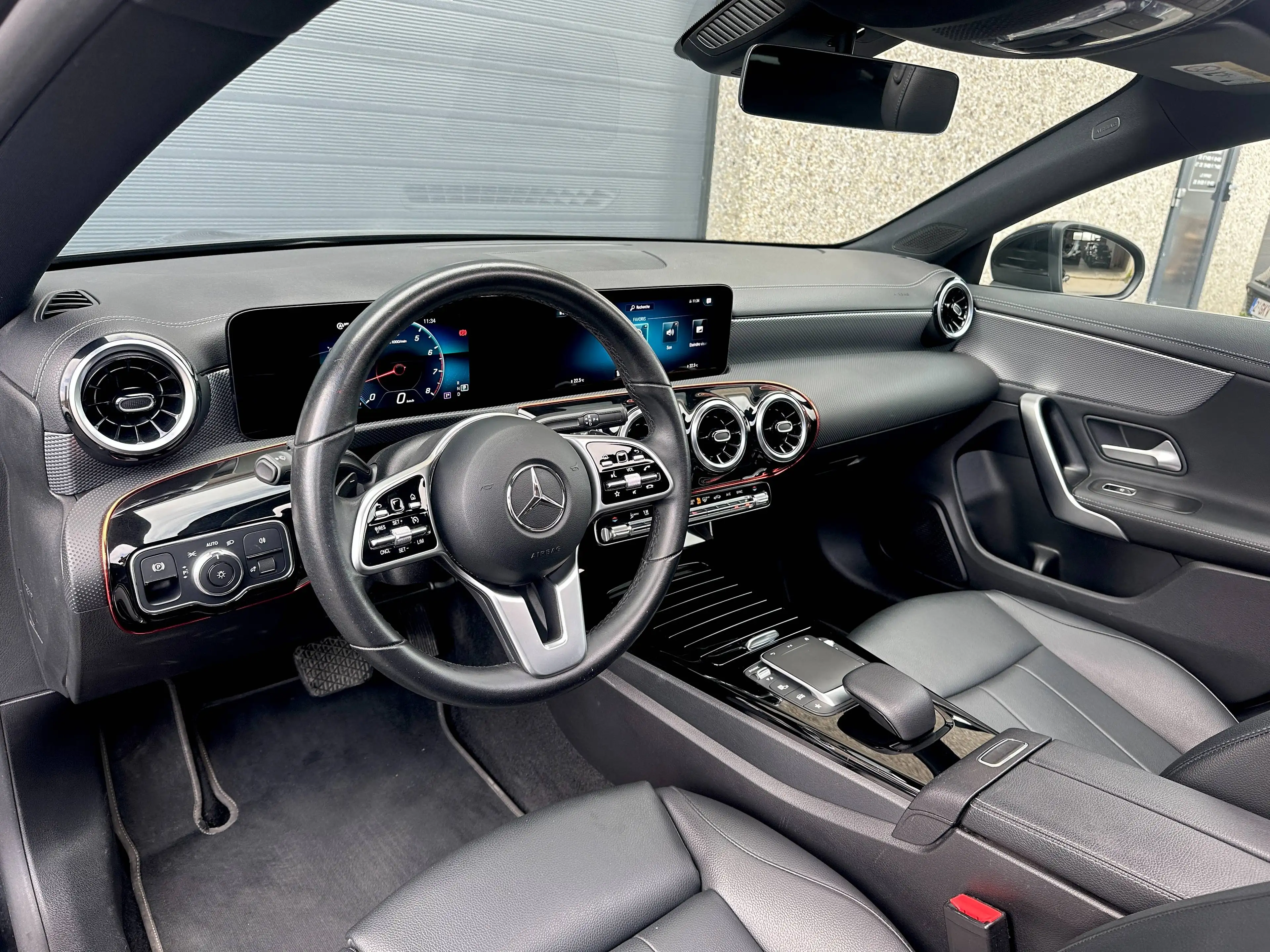 Mercedes-Benz CLA 180 CLA 180 Break / LED / Pano. / Cuir / Garantie — photo 11