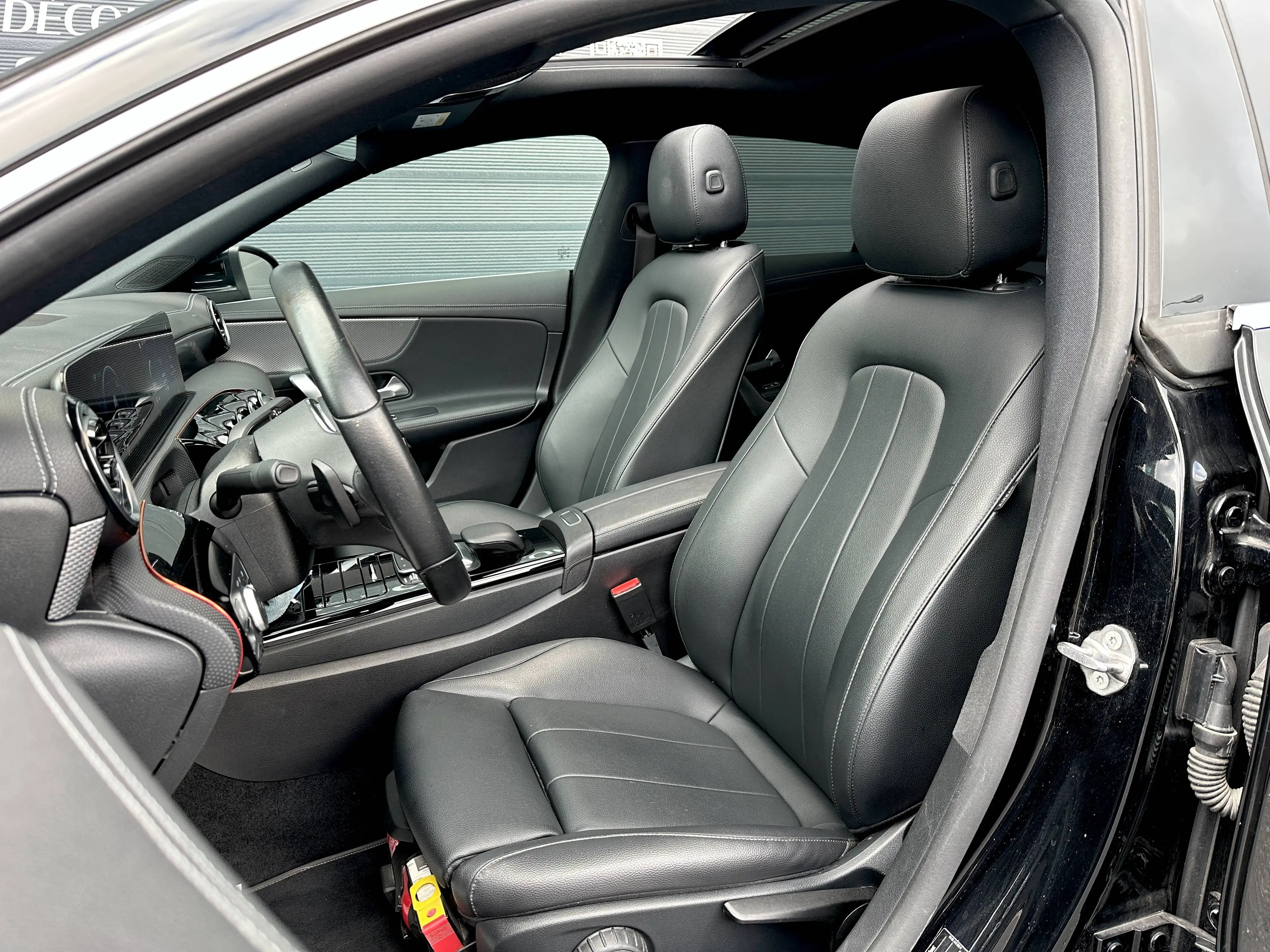 Mercedes-Benz CLA 180 CLA 180 Break / LED / Pano. / Cuir / Garantie — photo 9