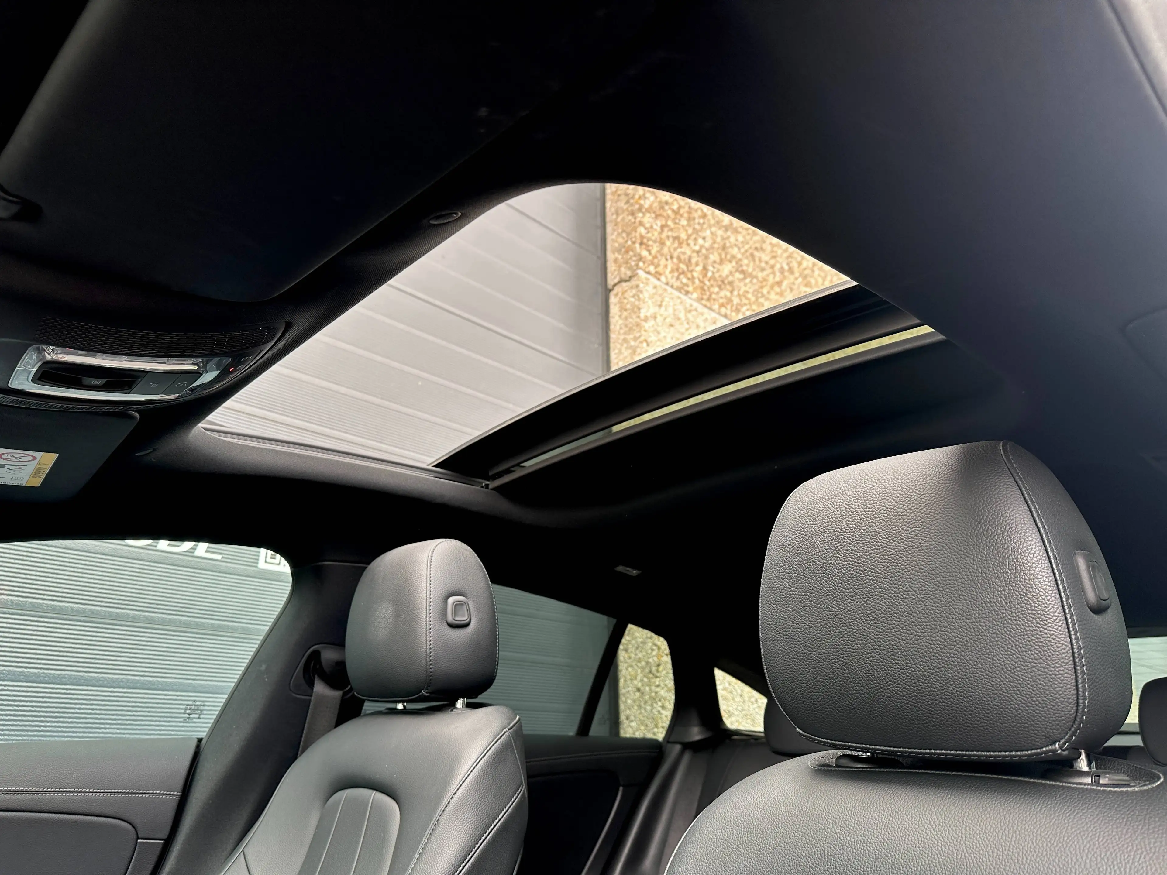 Mercedes-Benz CLA 180 CLA 180 Break / LED / Pano. / Cuir / Garantie — photo 10