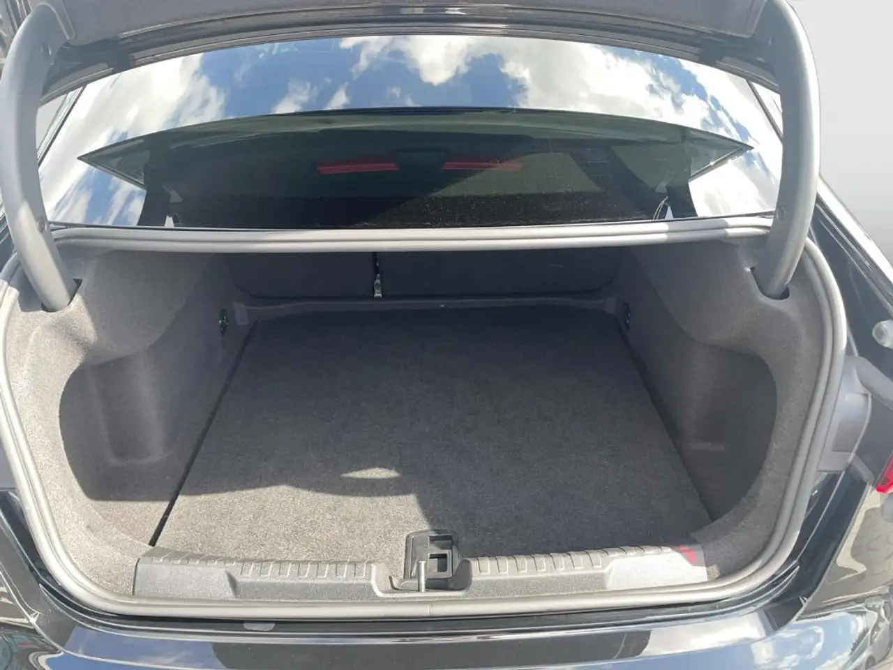 Audi A3 Limo advanced 30TDI LED CARPLAY OPTIK AHK RFK, миниатюра 13