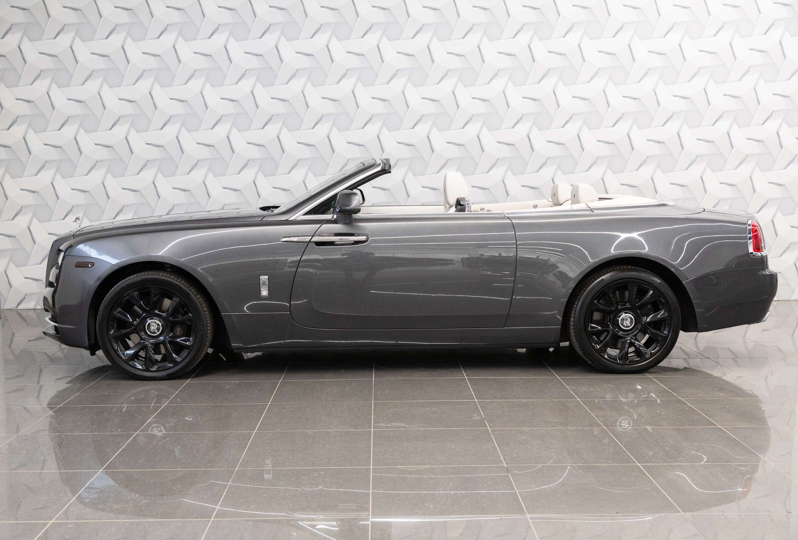 2017 Rolls-Royce Dawn