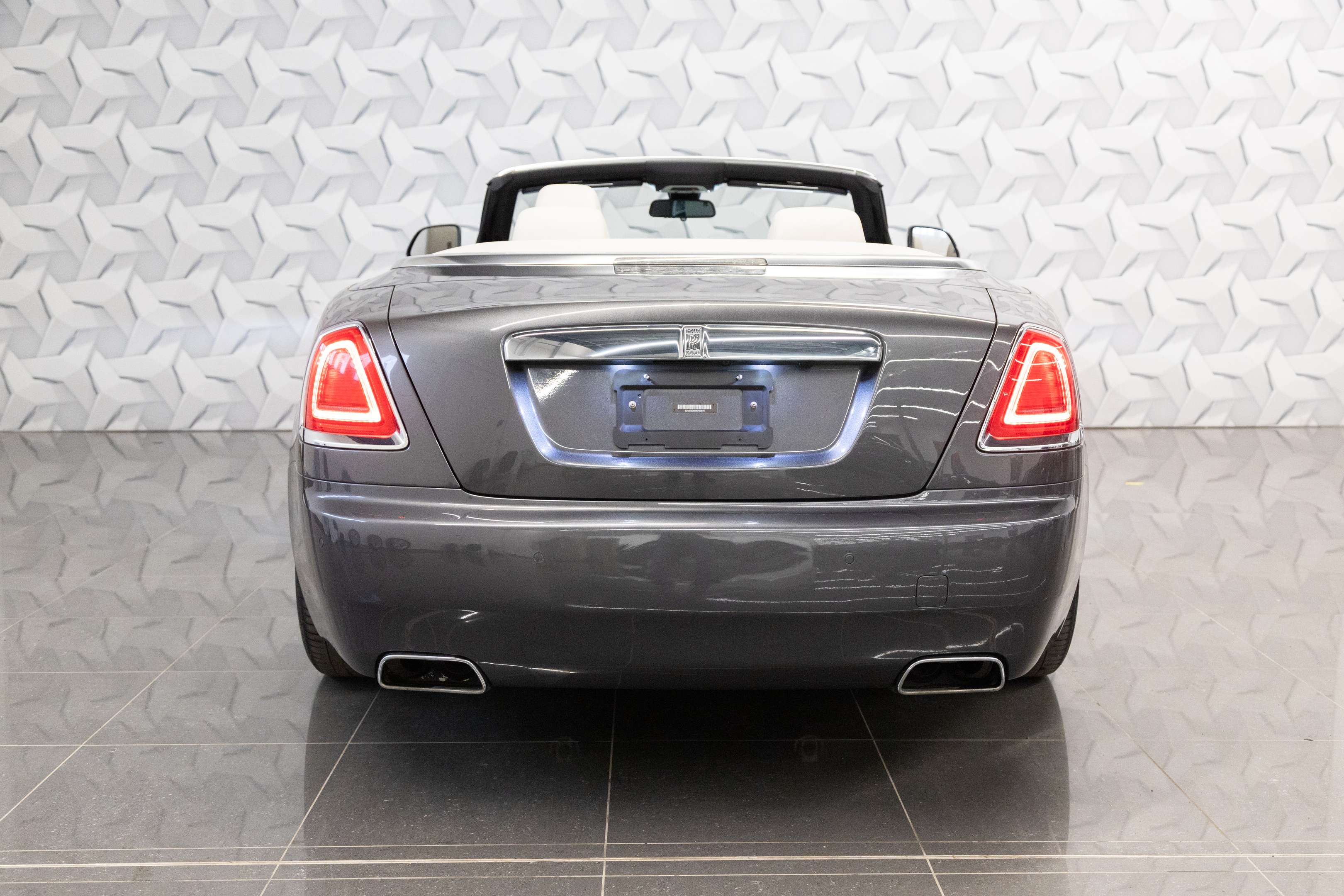 2017 Rolls-Royce Dawn