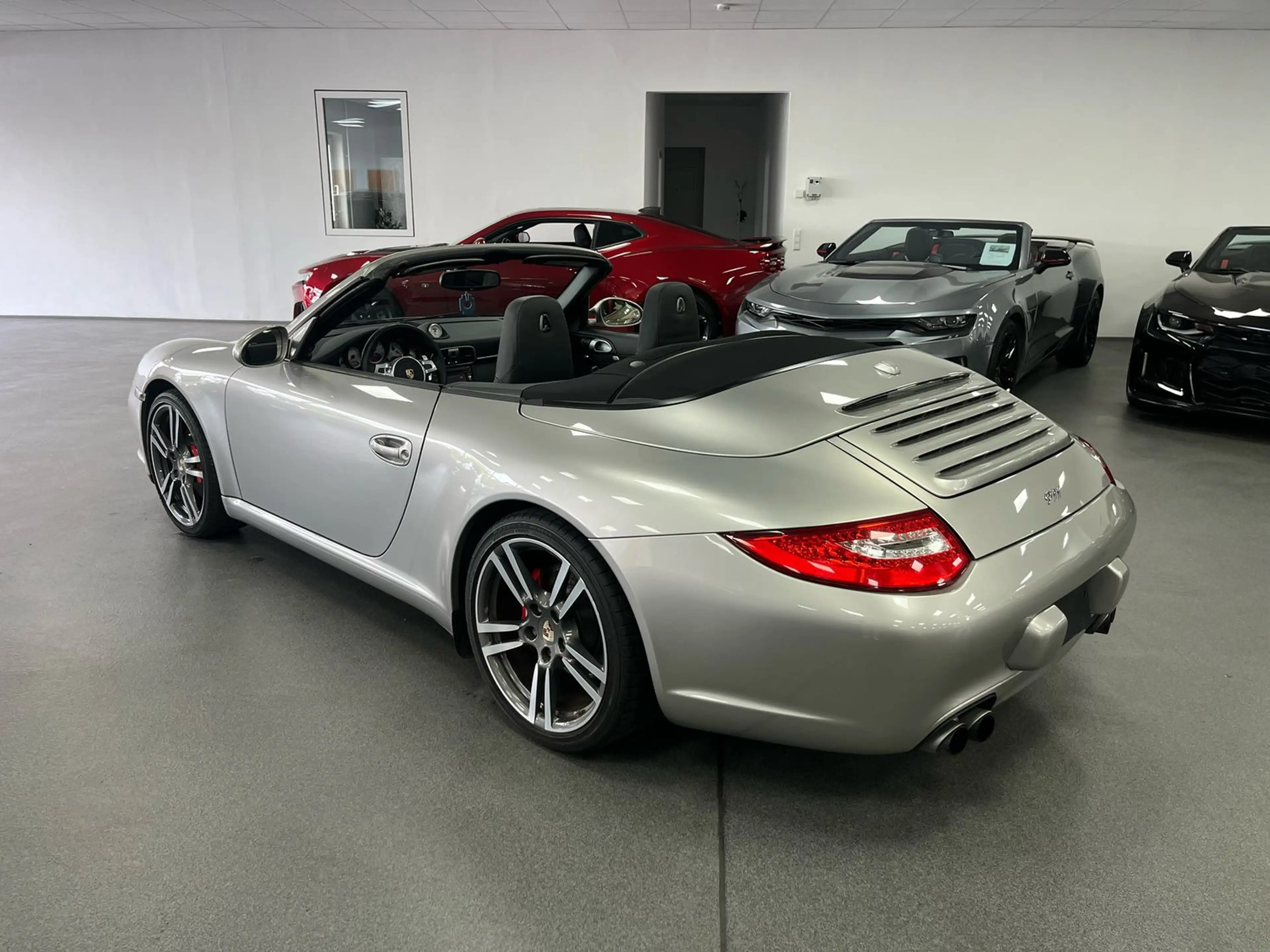 Porsche 911 Carrera S Cabrio/PDK/Sitzbelüftung/SHZ — photo 7