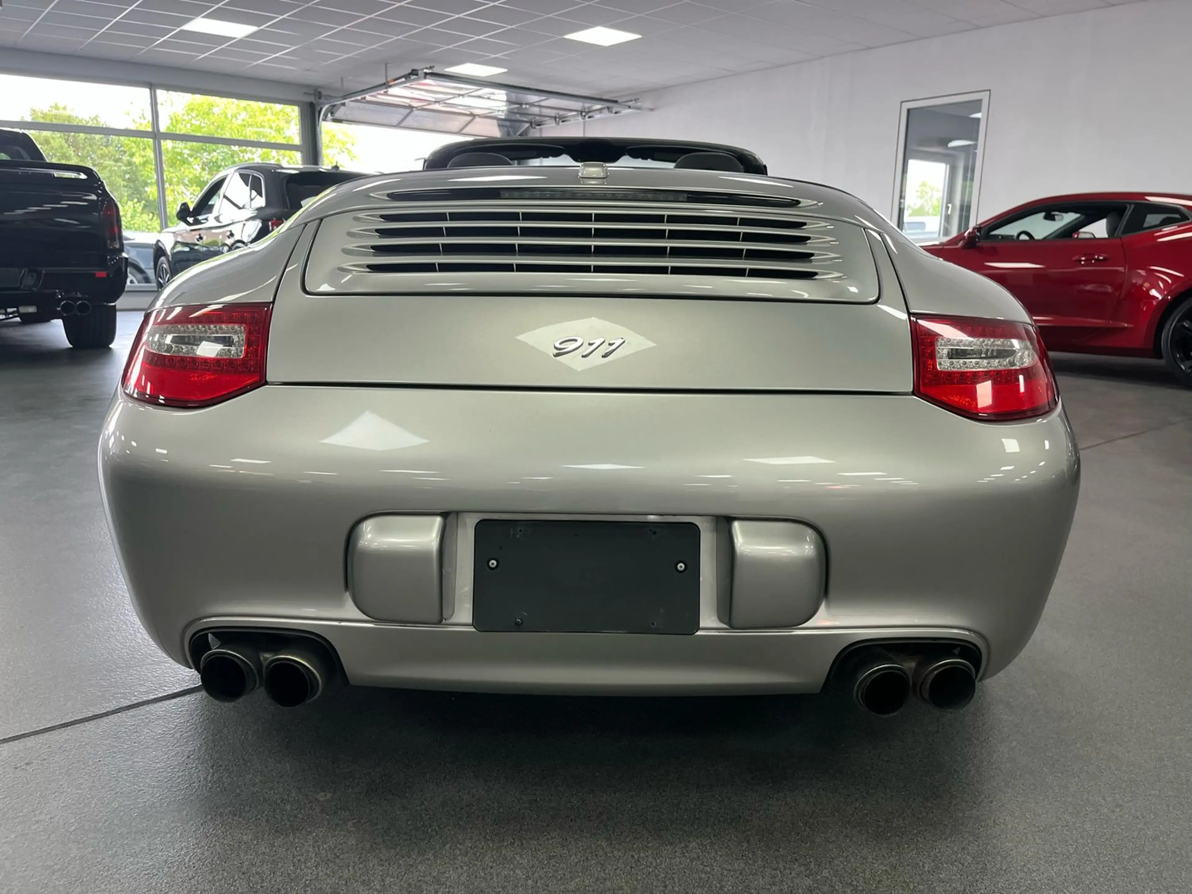 Porsche 911 Carrera S Cabrio/PDK/Sitzbelüftung/SHZ — photo 8