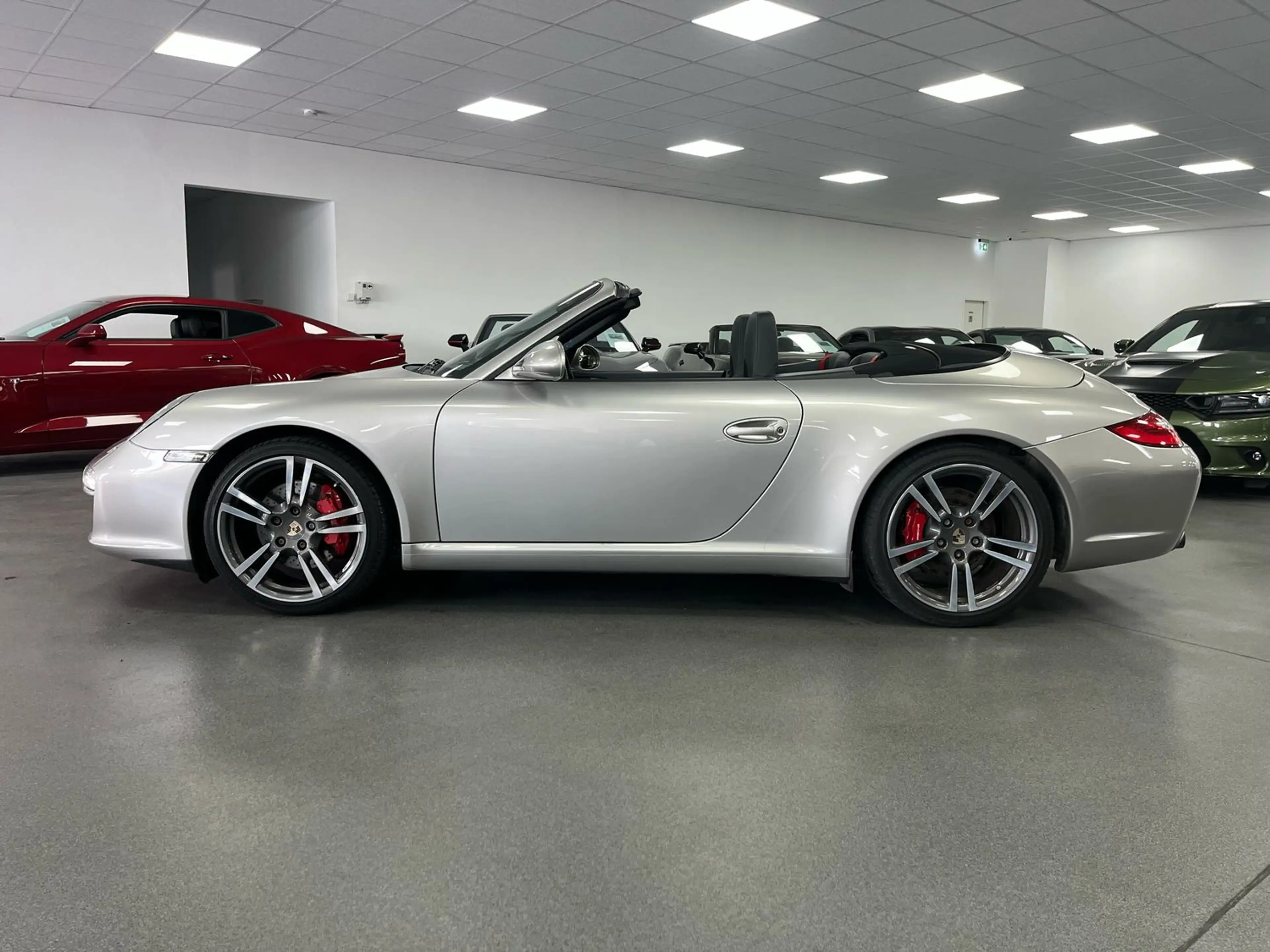 Porsche 911 Carrera S Cabrio/PDK/Sitzbelüftung/SHZ — photo 6