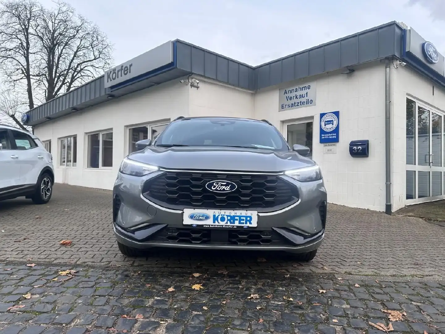 Ford Kuga ST-Line 2024-, Aut. Getriebe Grau - 2