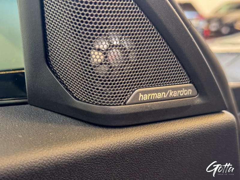 Photo du véhicule BMW 240