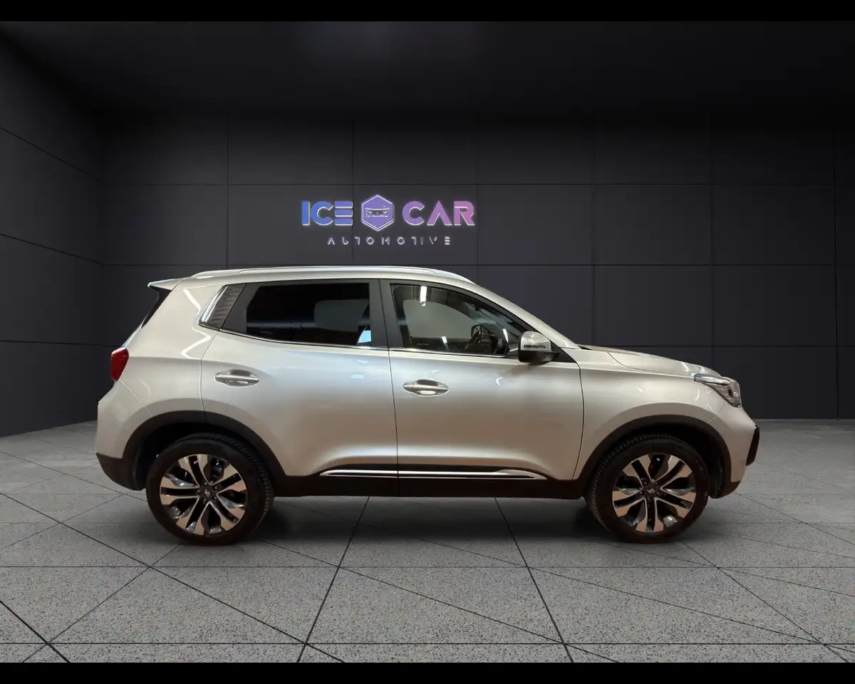 DR Automobiles DR5.0 5.0 1.5 Bi-Fuel GPL TETTO APRIBILE 4