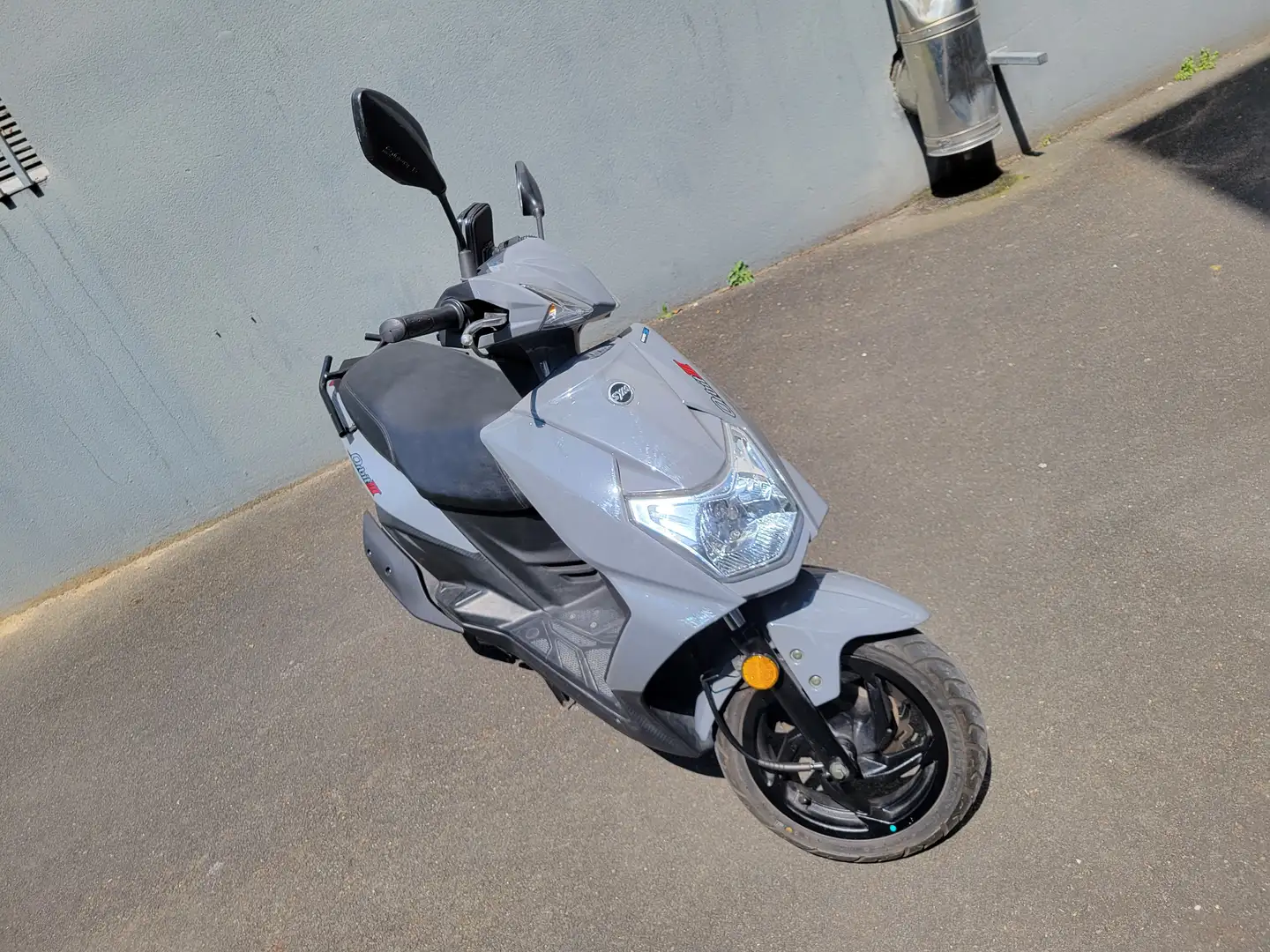 SYM Orbit III Grey - 1