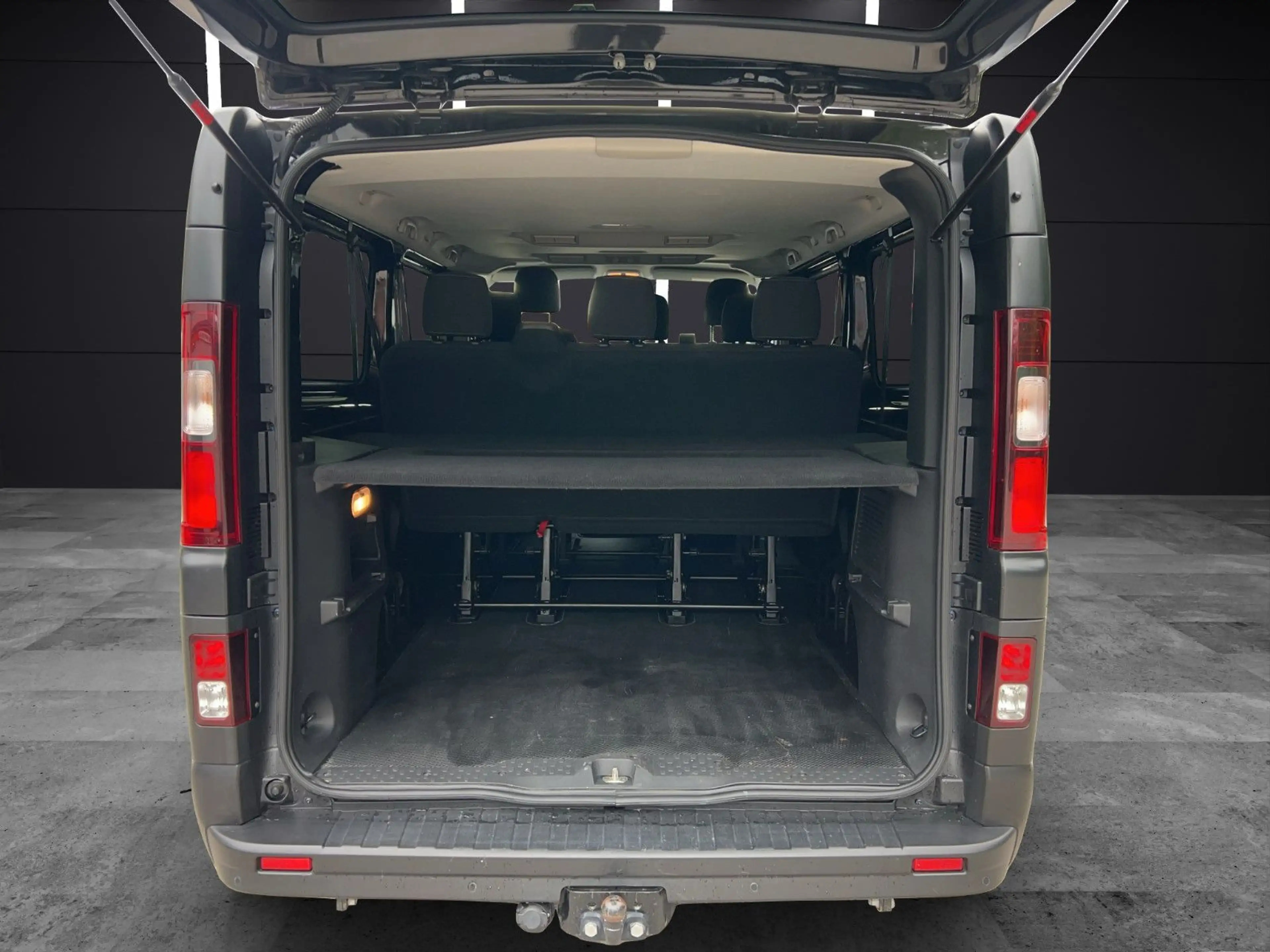 Renault Trafic 2.0 dci 9Sp, Automatik,LED,RFK, L2H1, AHK — photo 14