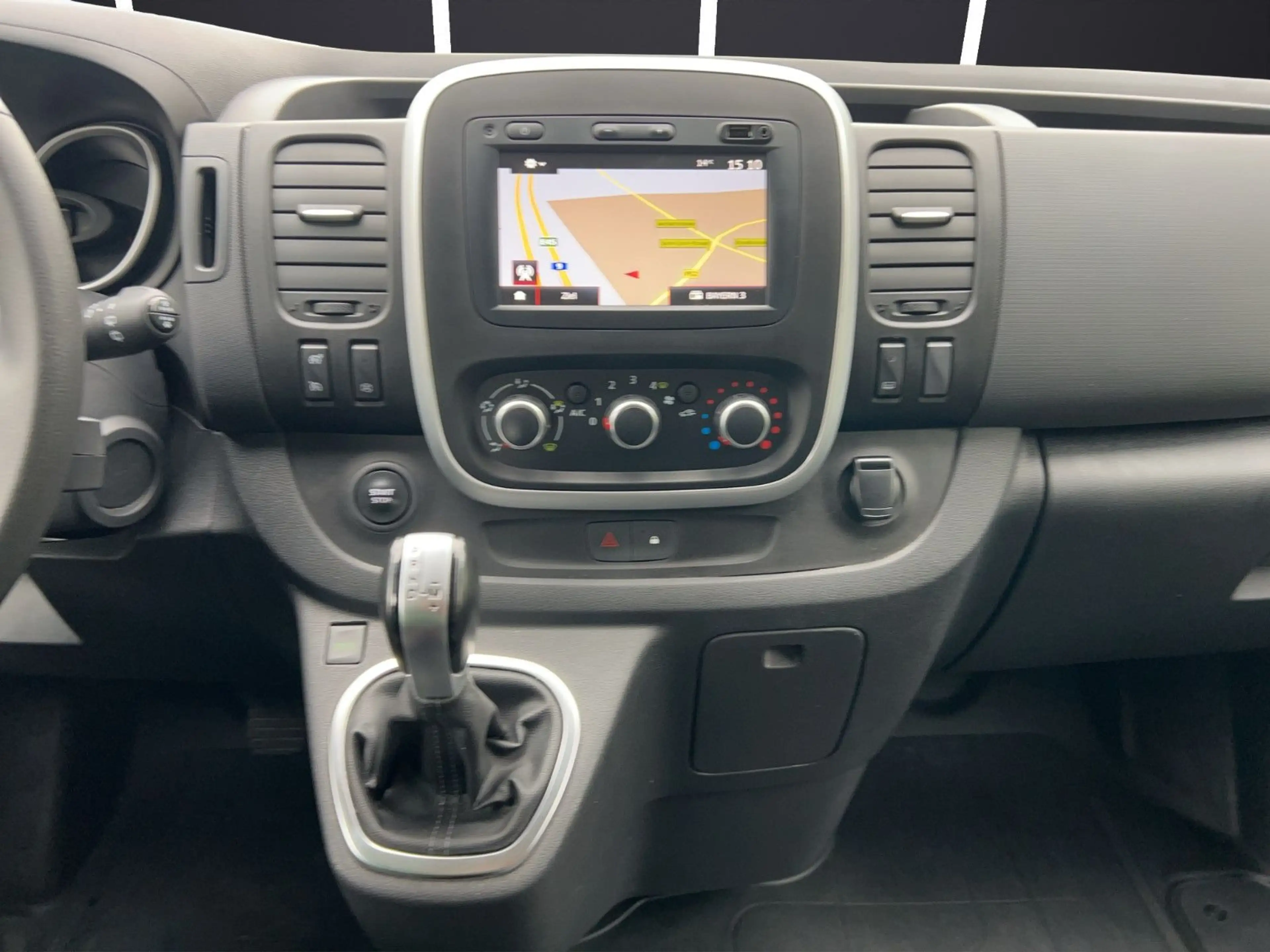 Renault Trafic 2.0 dci 9Sp, Automatik,LED,RFK, L2H1, AHK — photo 12
