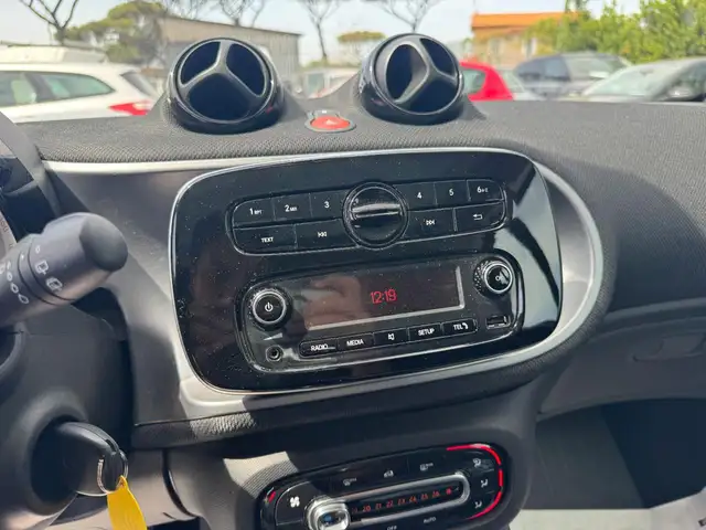 Smart Fortwo view 9