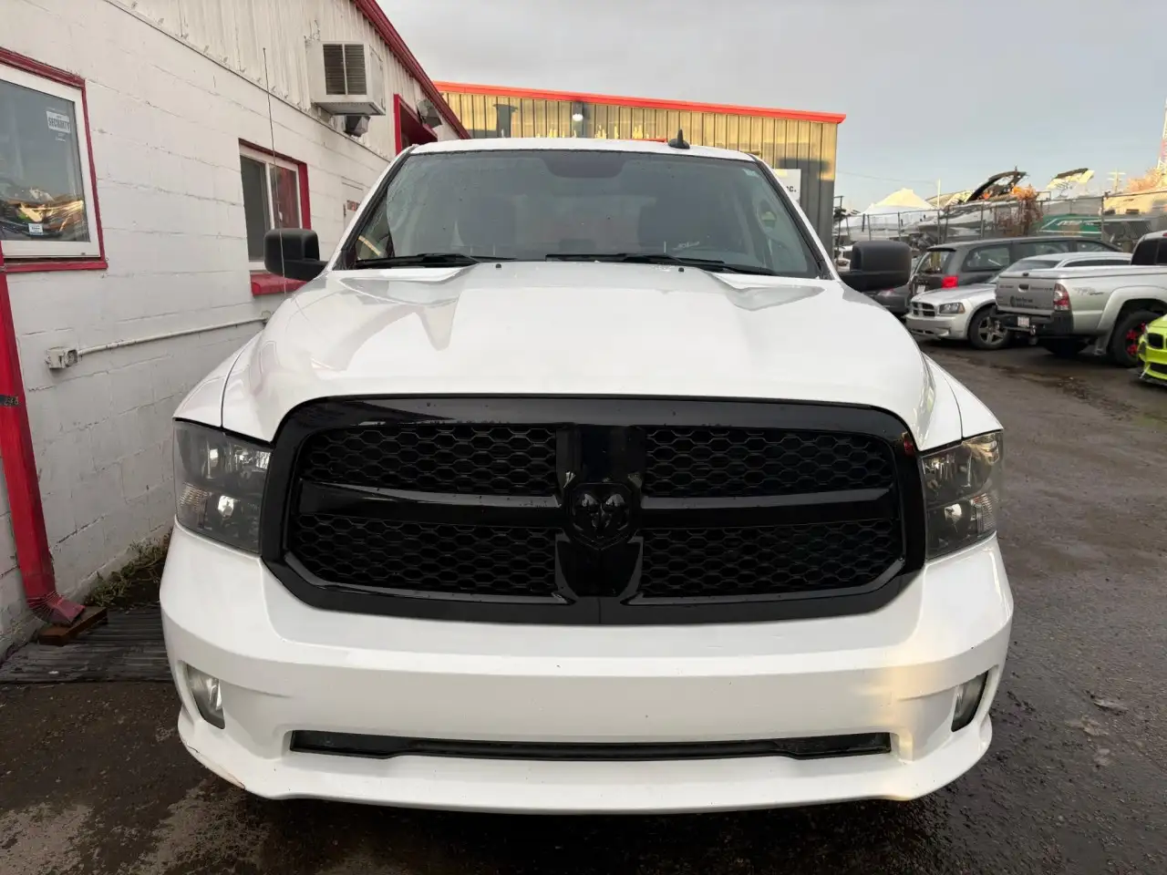 RAM 1500 снимка RAM 1500