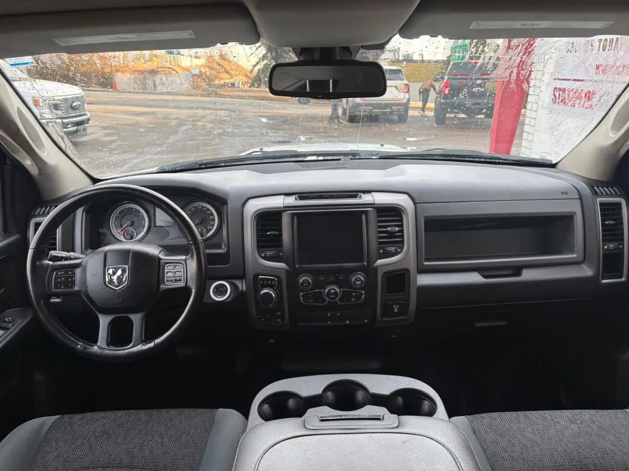 RAM 1500 снимка RAM 1500
